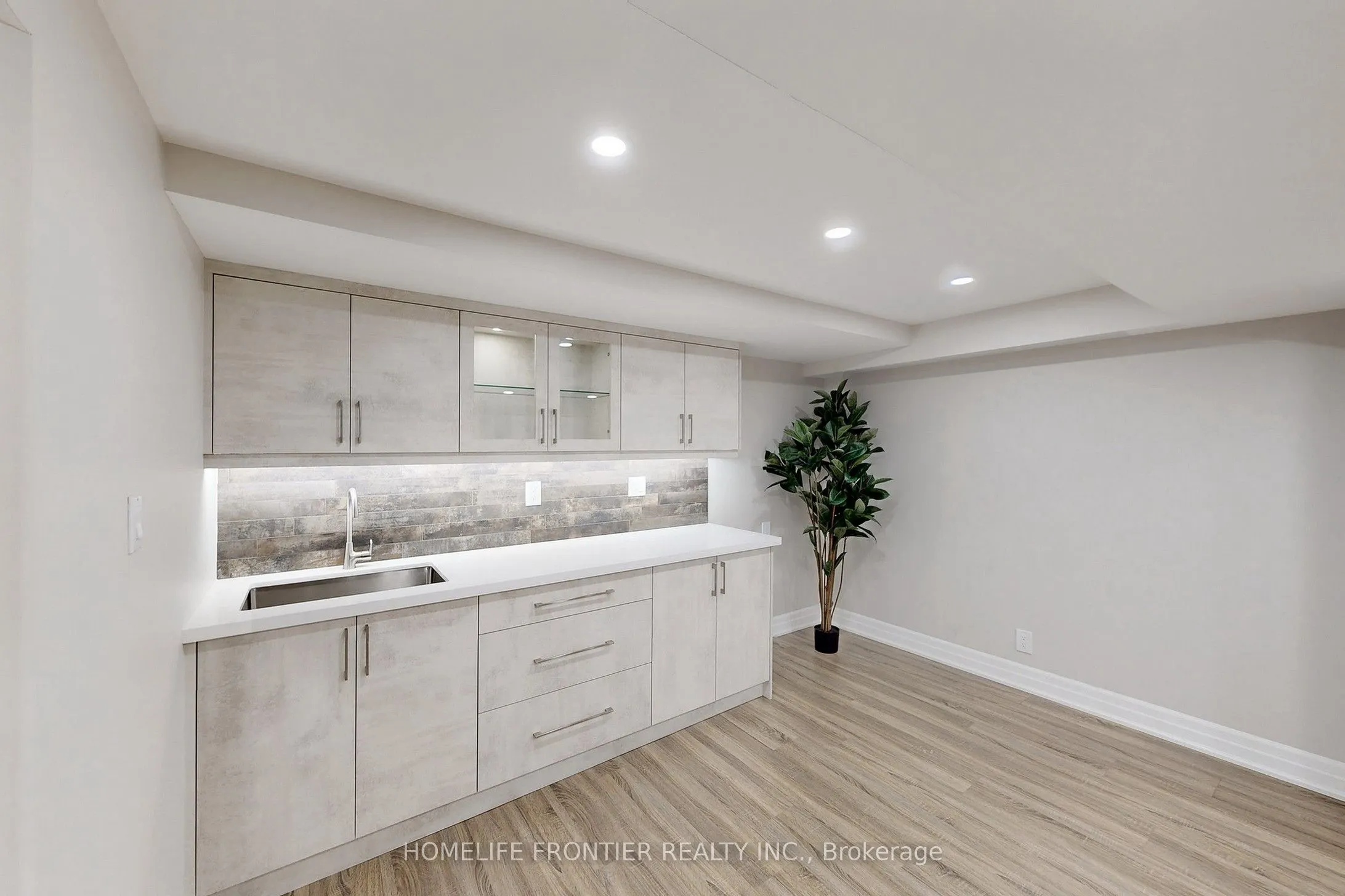 1436 Livingston Road