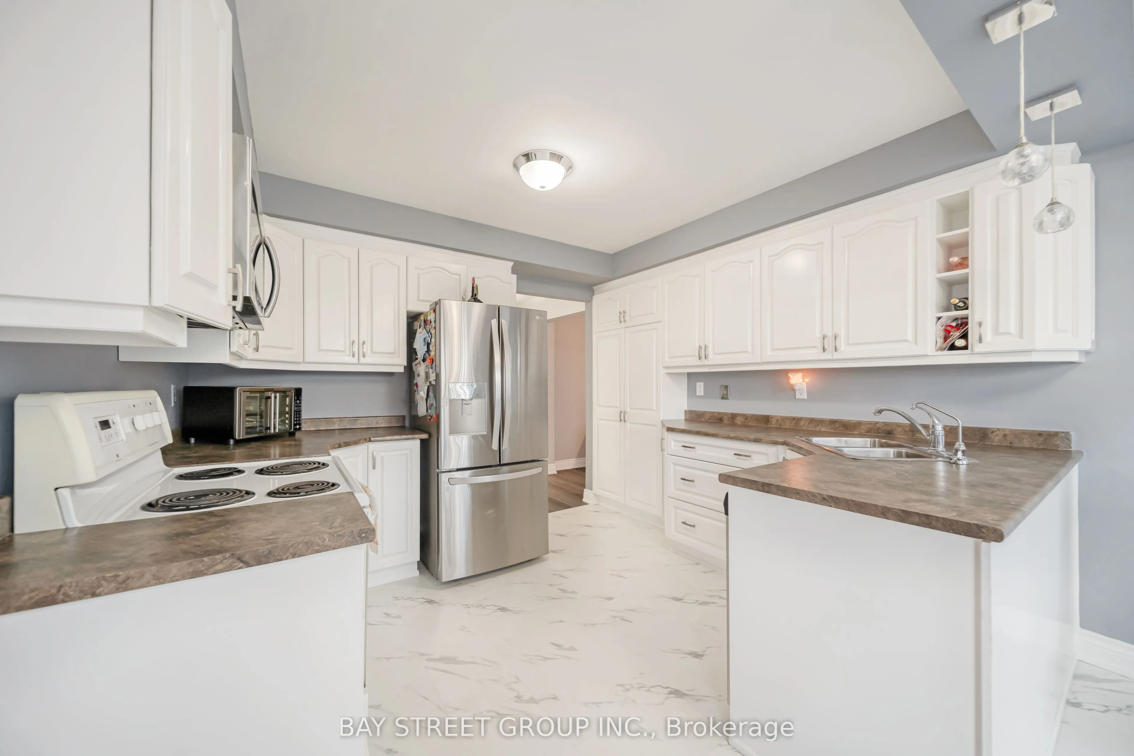 224 EDENWOOD Crescent