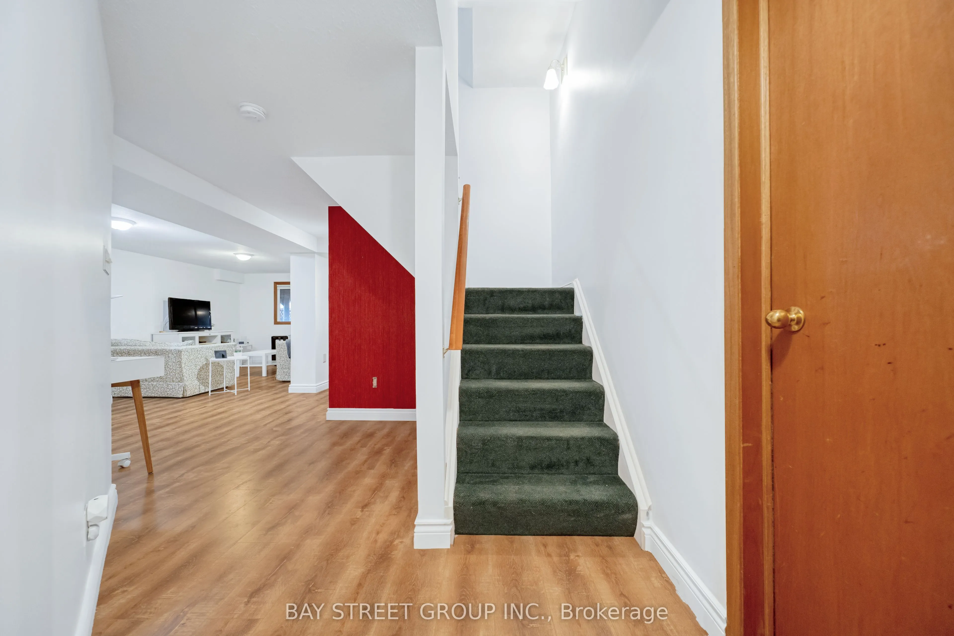224 EDENWOOD Crescent