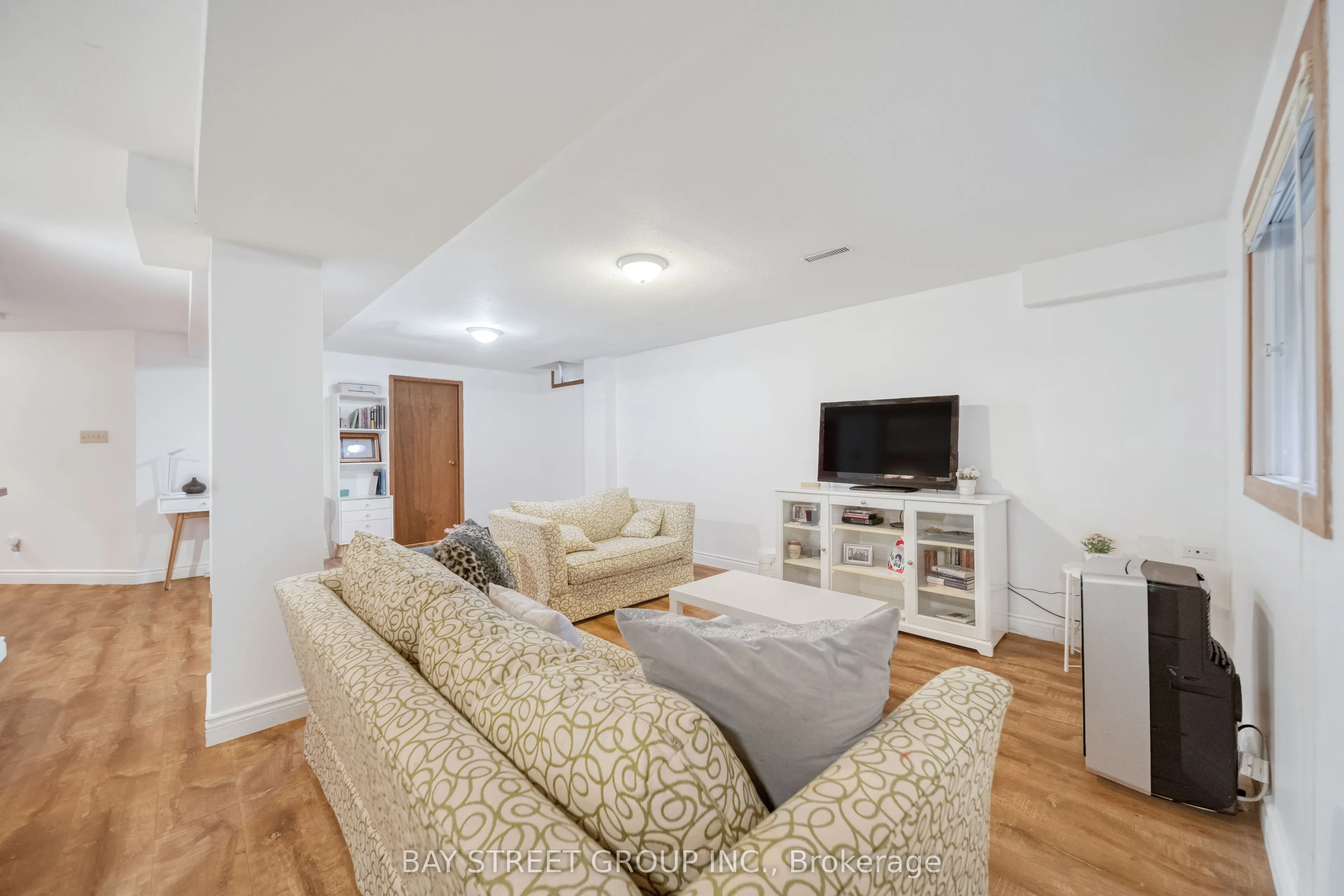 224 EDENWOOD Crescent
