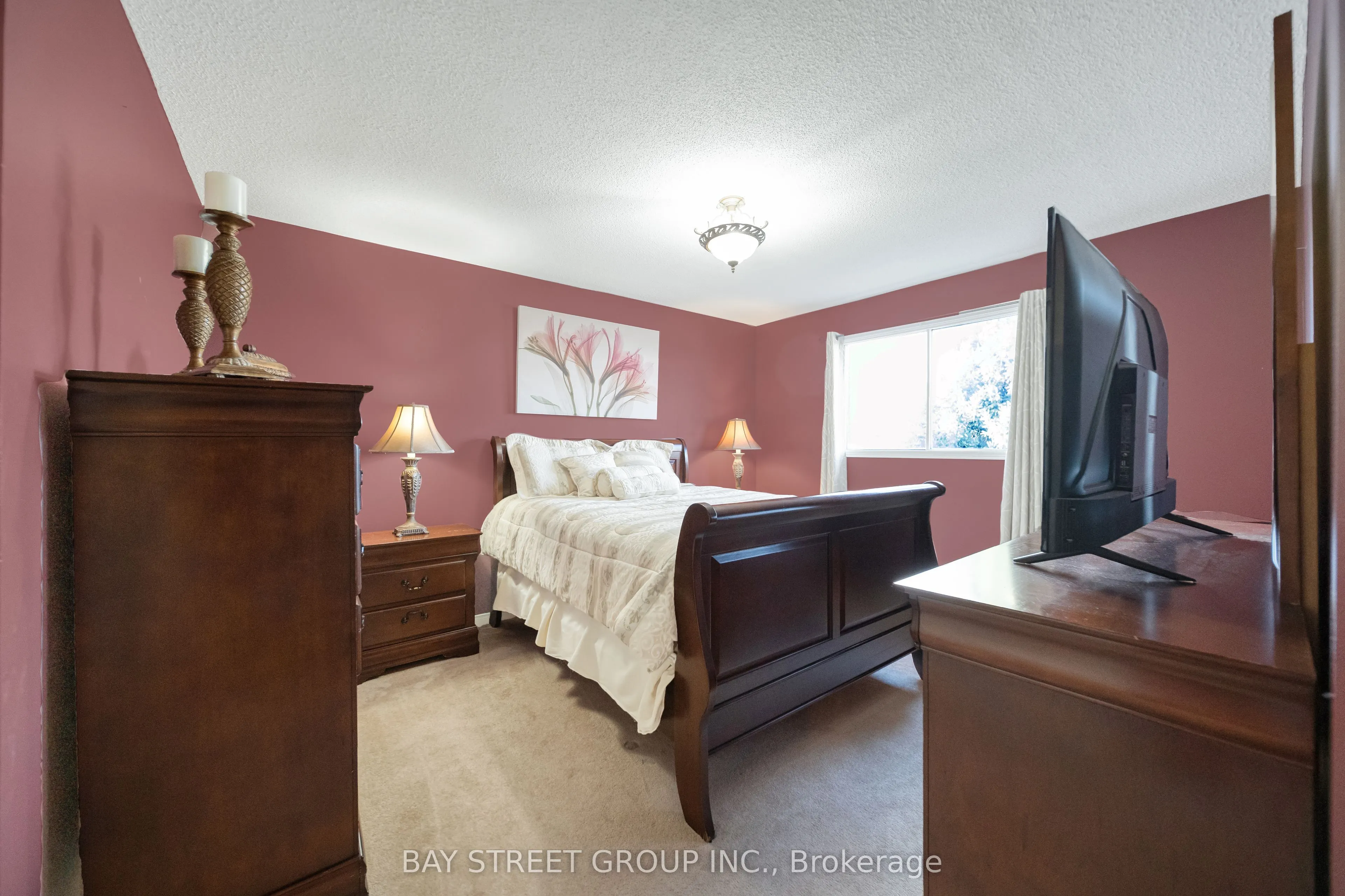 224 EDENWOOD Crescent