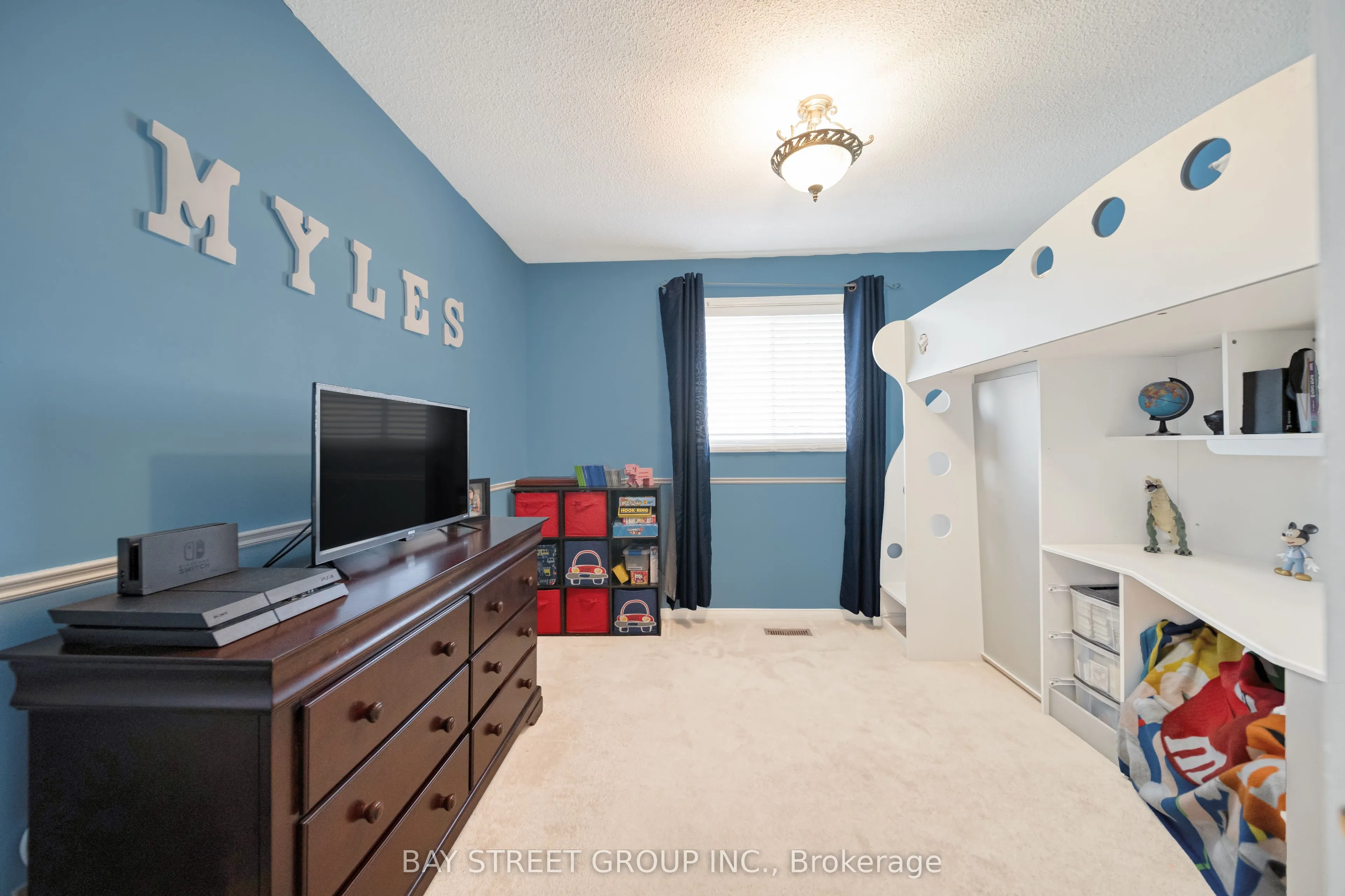 224 EDENWOOD Crescent