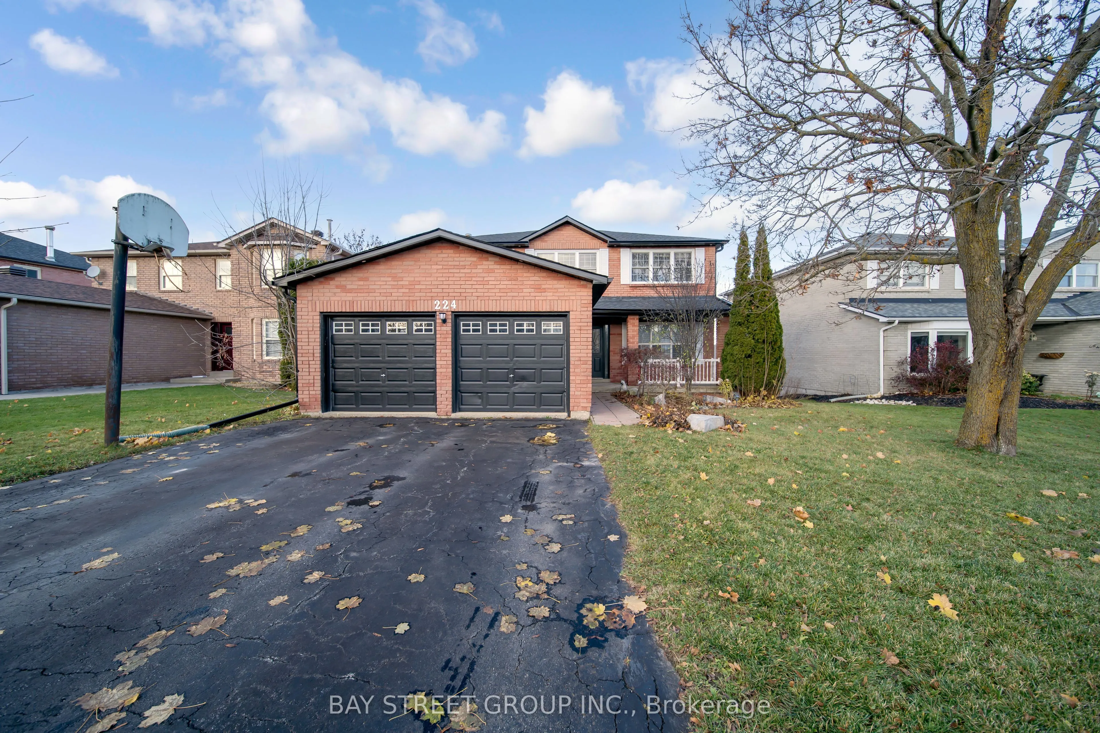 224 EDENWOOD Crescent