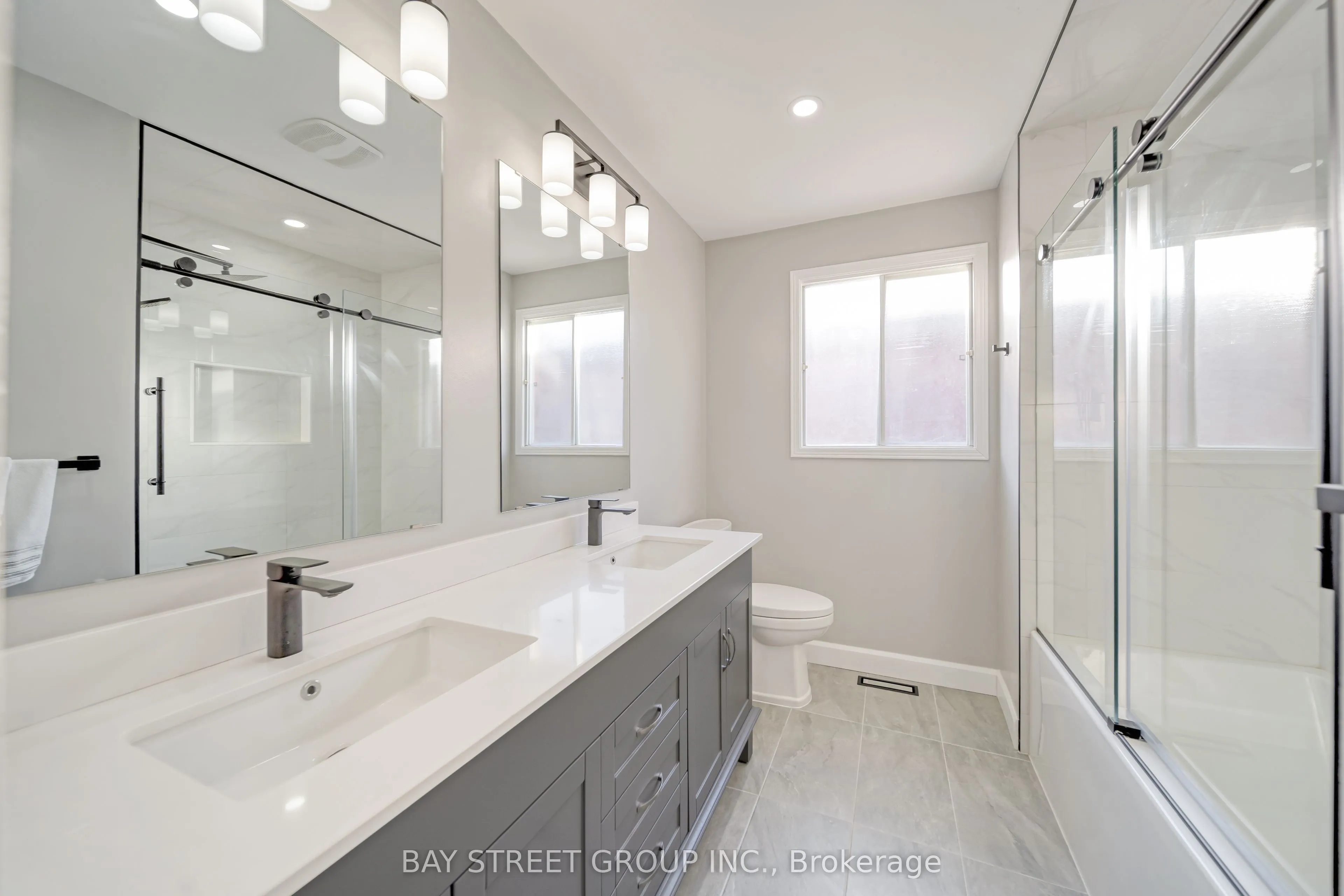224 EDENWOOD Crescent