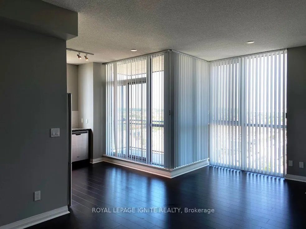 75 Eglinton Avenue W, #1107