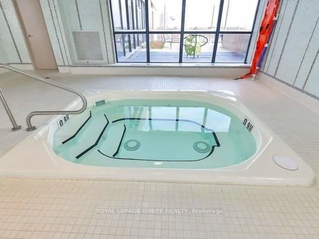 75 Eglinton Avenue W, #1107