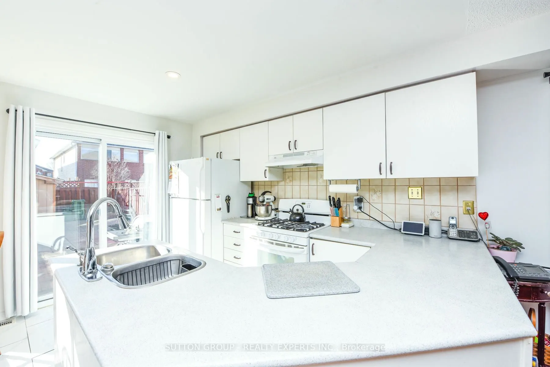 48 Yellow Brick Road