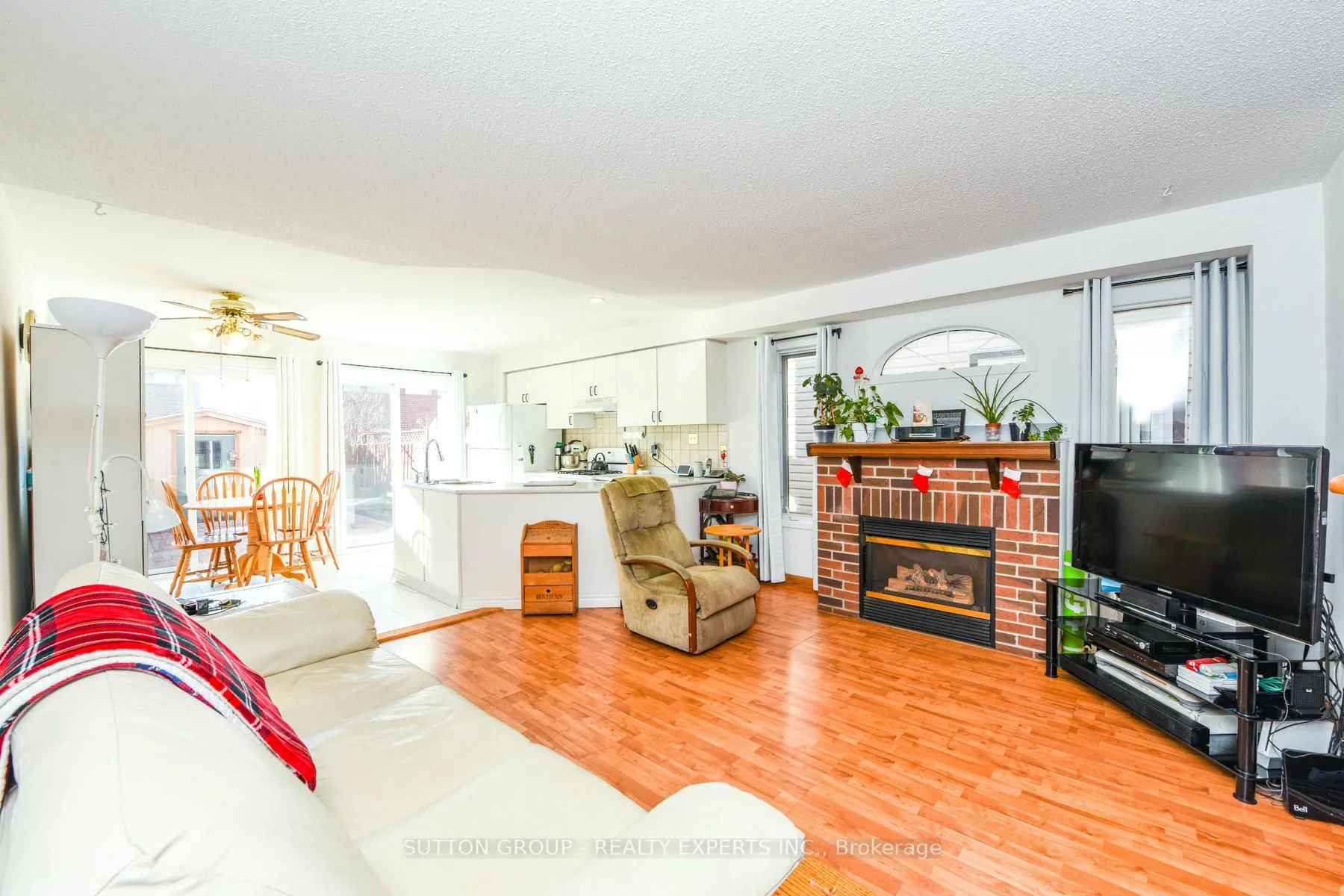 48 Yellow Brick Road