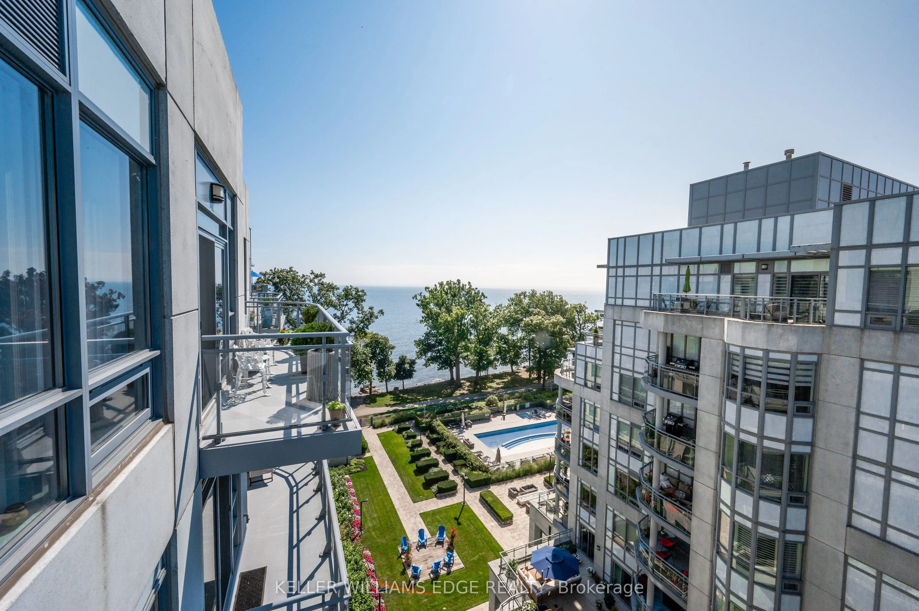 3500 Lakeshore Road W, #808