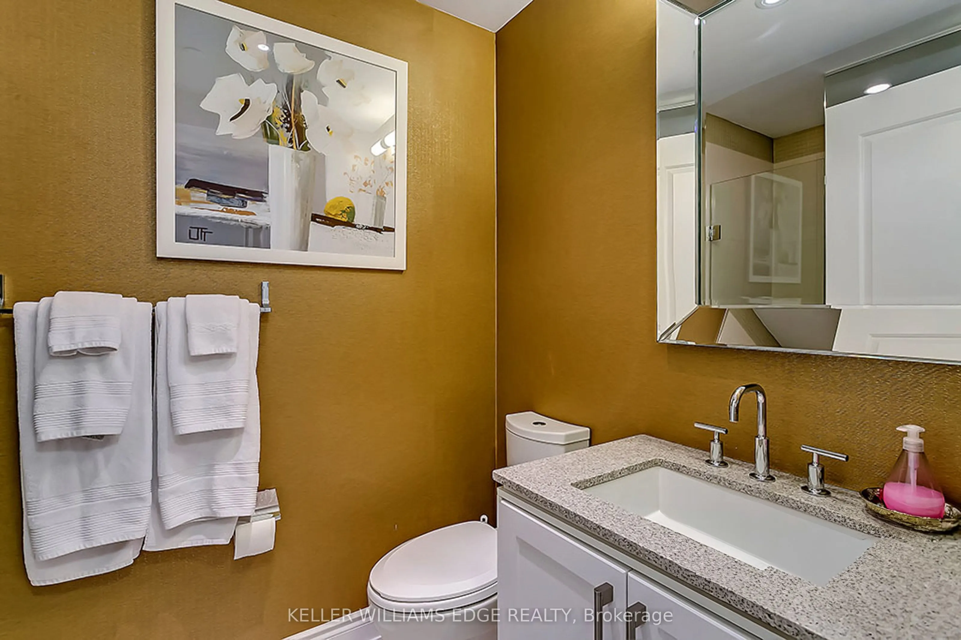 3500 Lakeshore Road W, #808