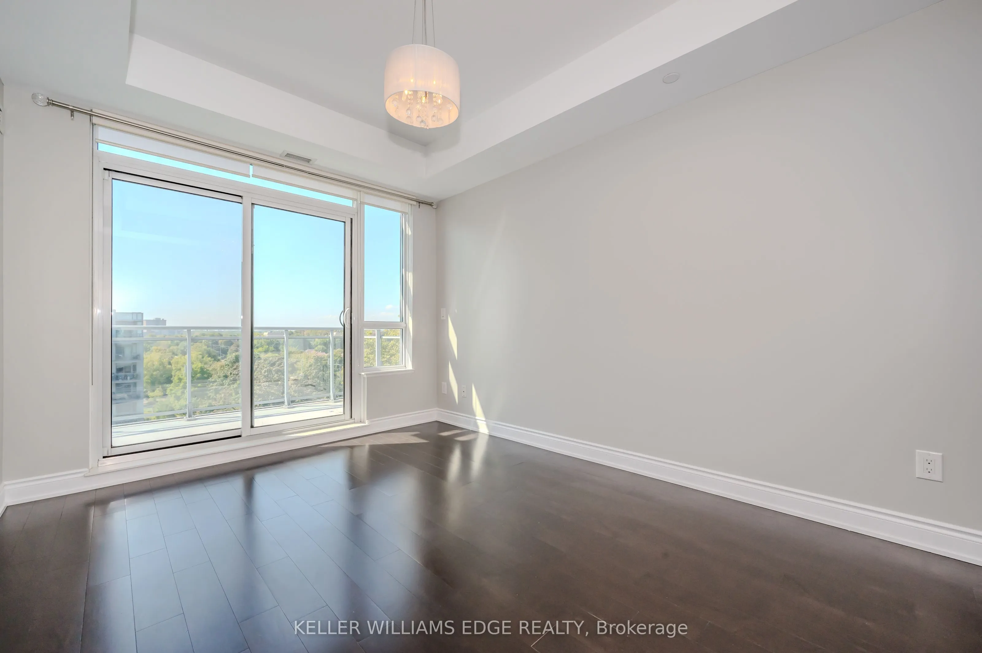 3500 Lakeshore Road W, #808