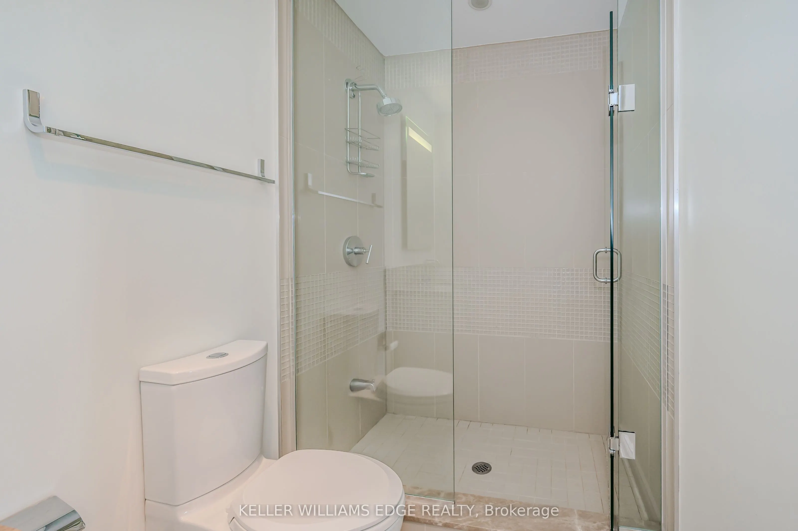 3500 Lakeshore Road W, #808