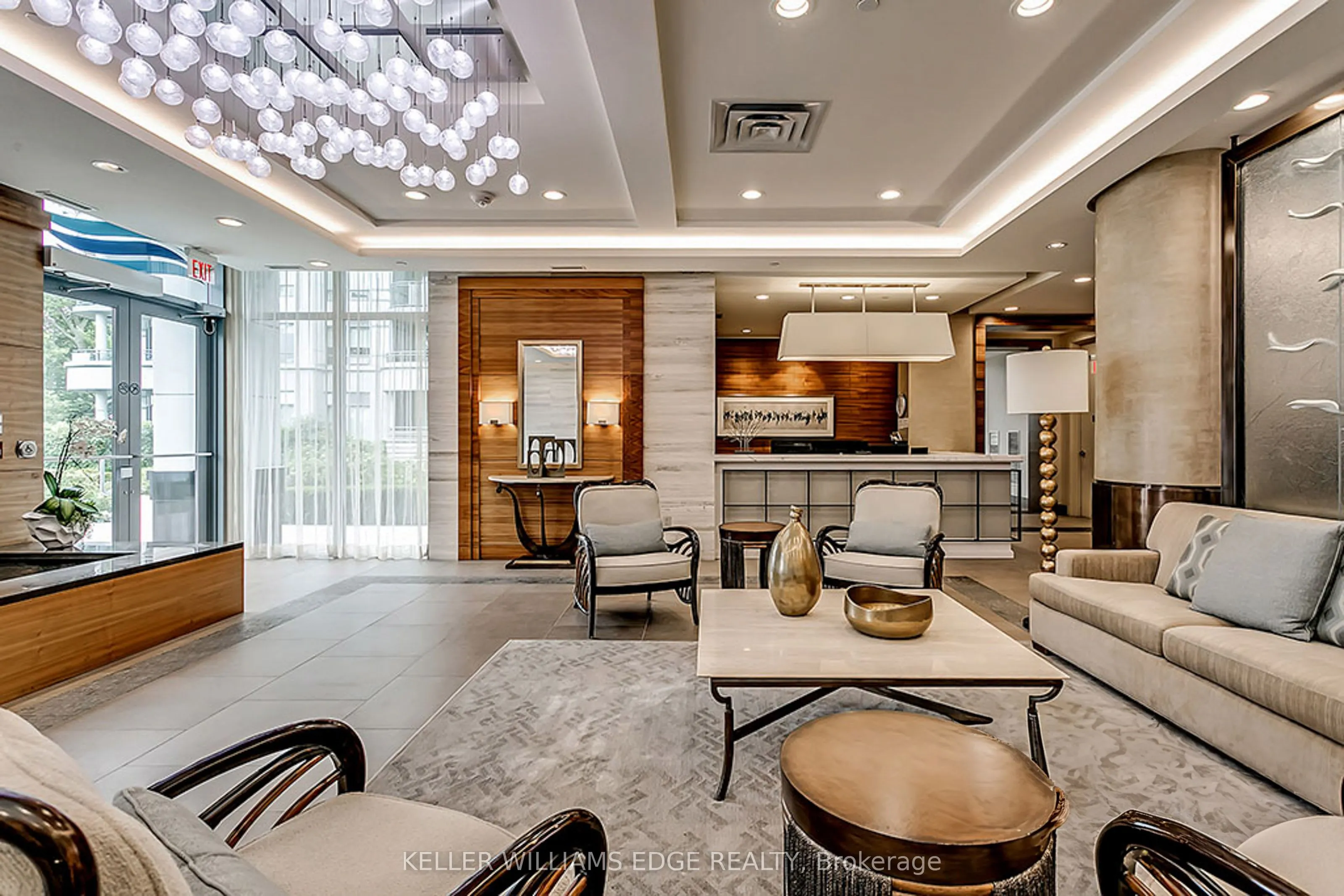 3500 Lakeshore Road W, #808