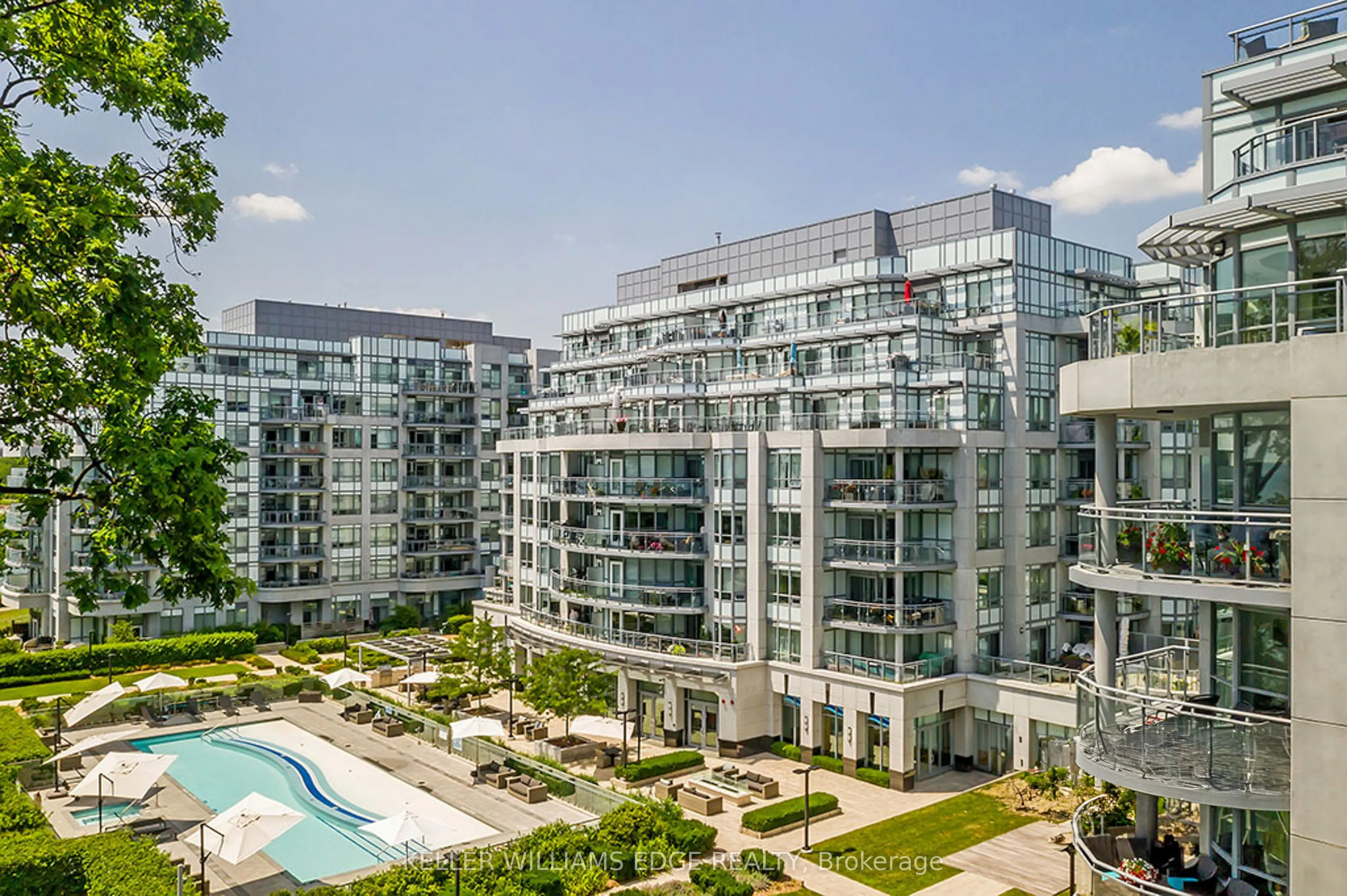 3500 Lakeshore Road W, #808