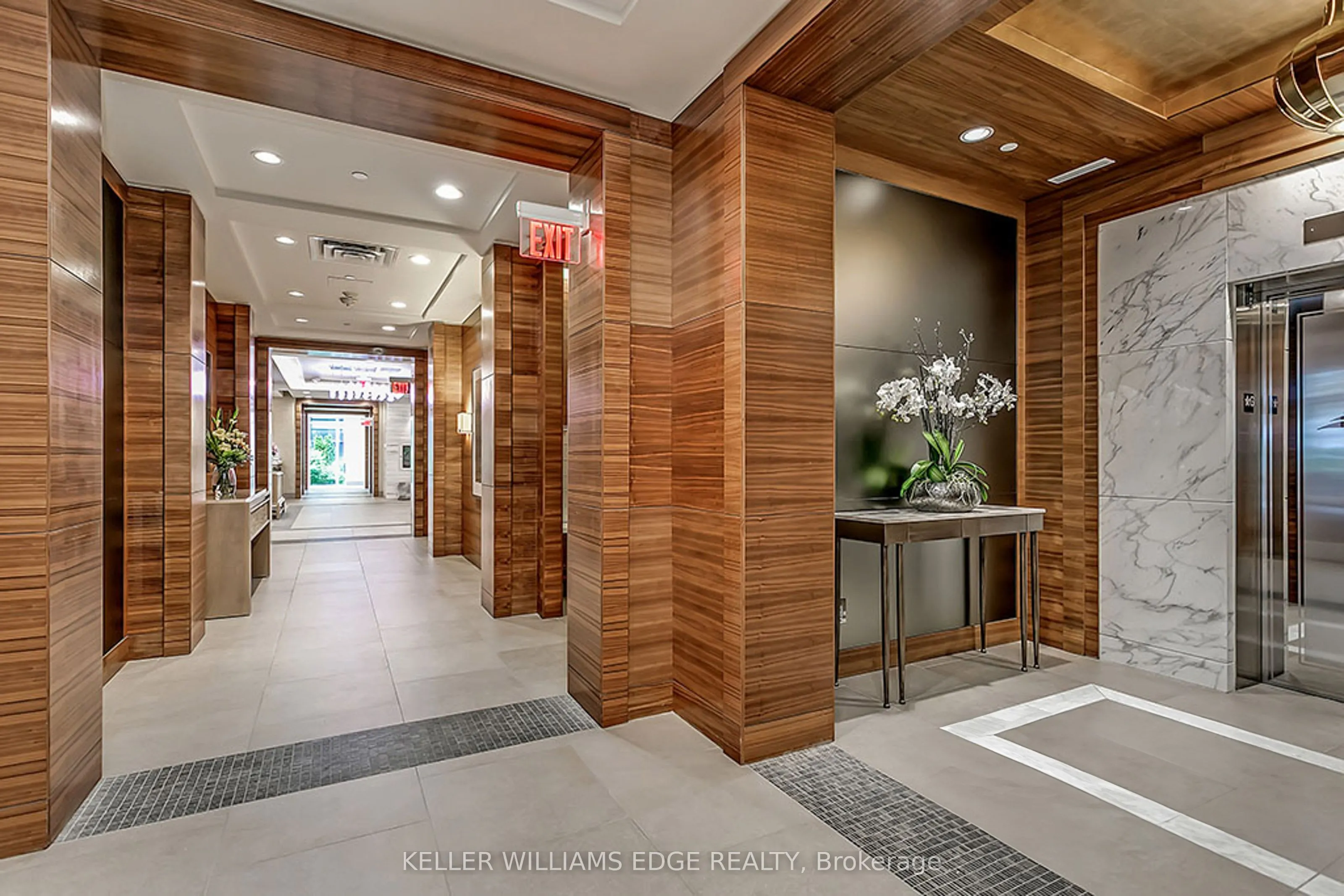 3500 Lakeshore Road W, #808
