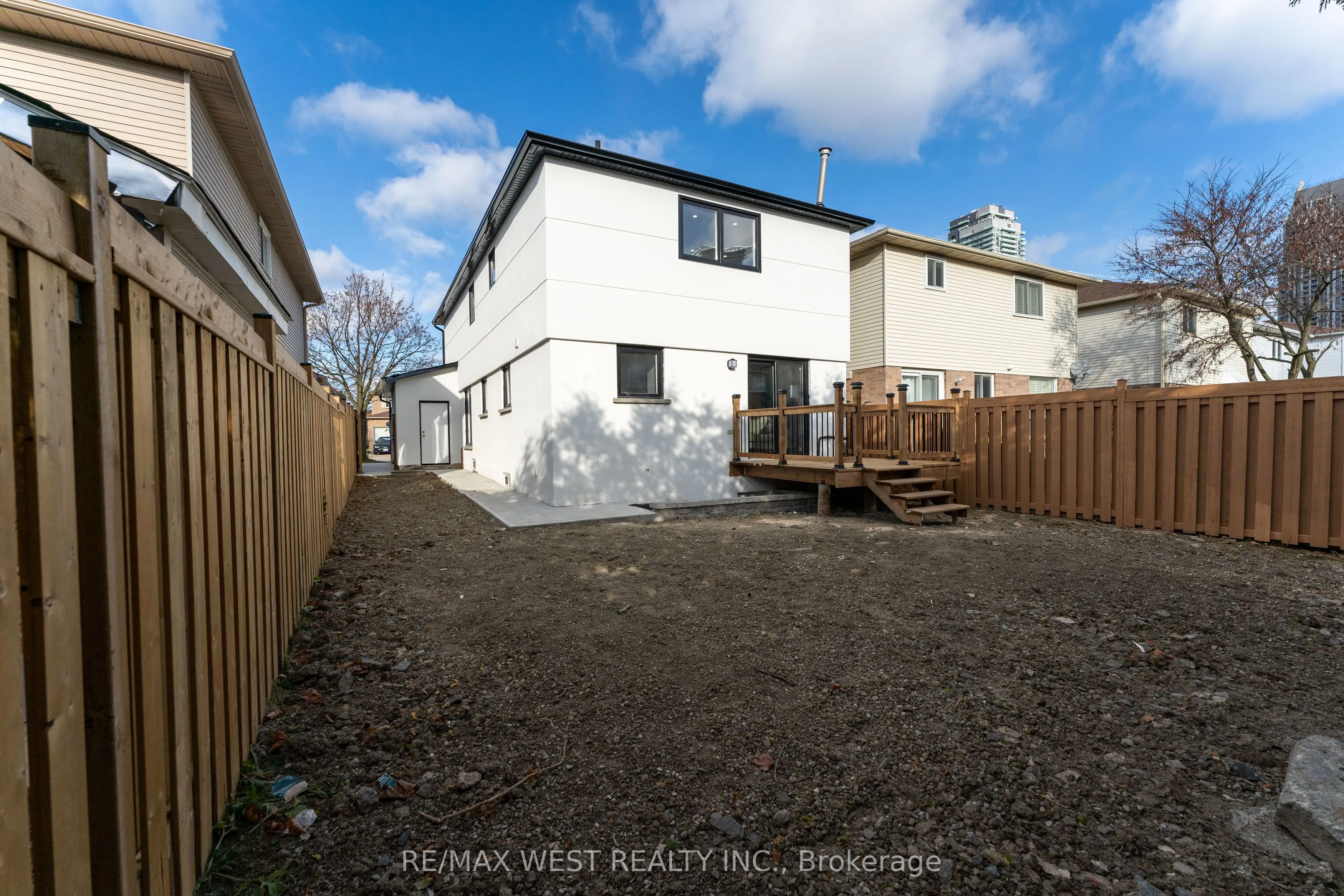277 Wallenberg Crescent