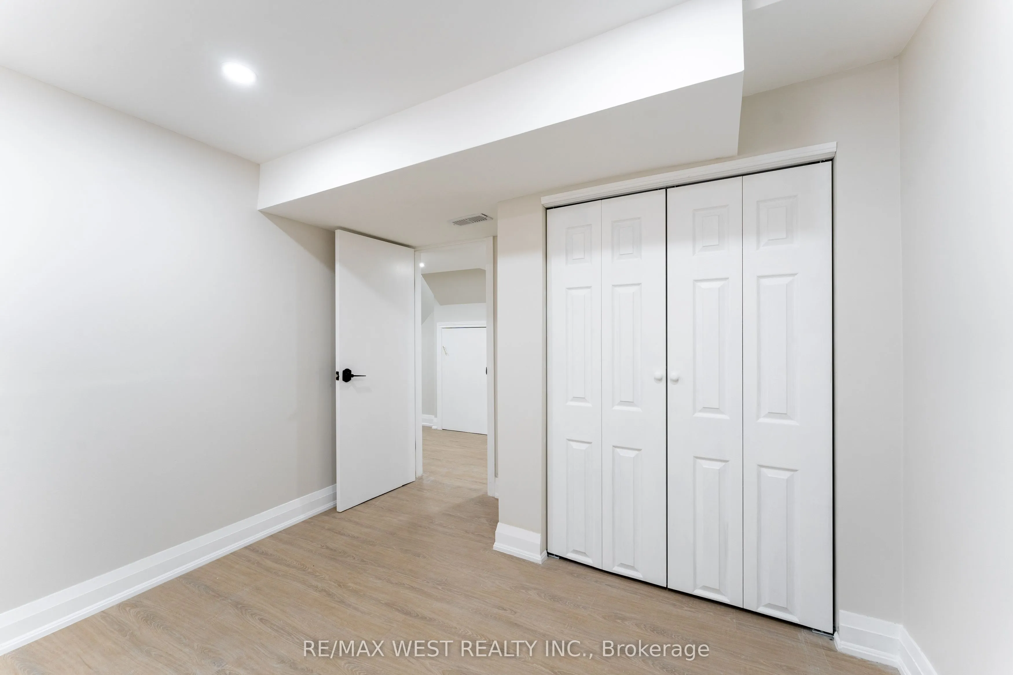 277 Wallenberg Crescent