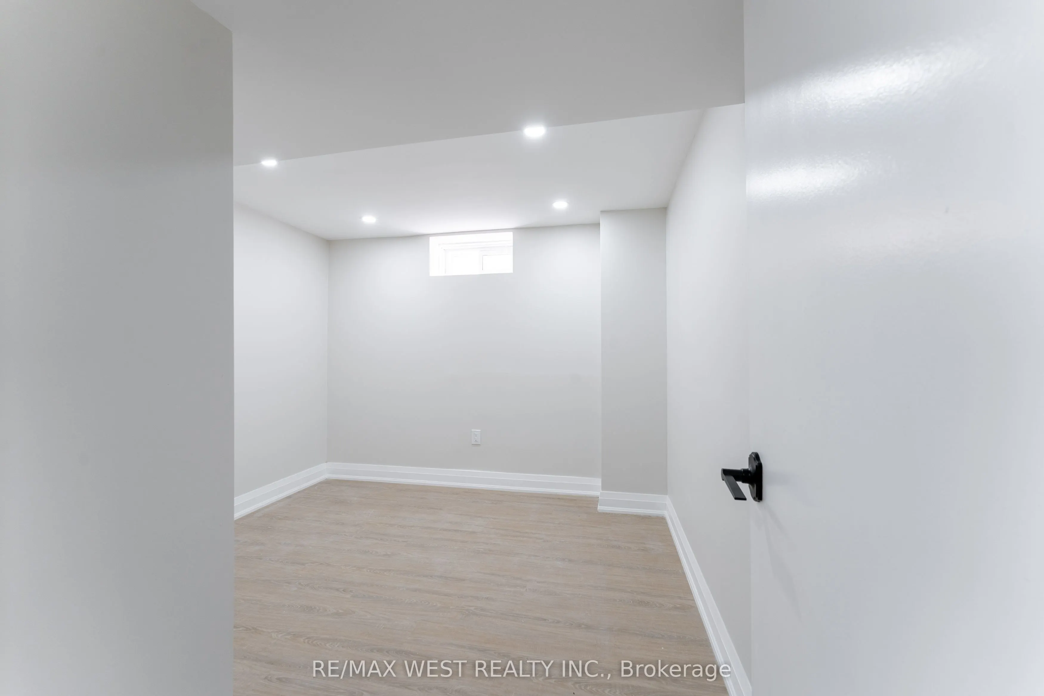 277 Wallenberg Crescent