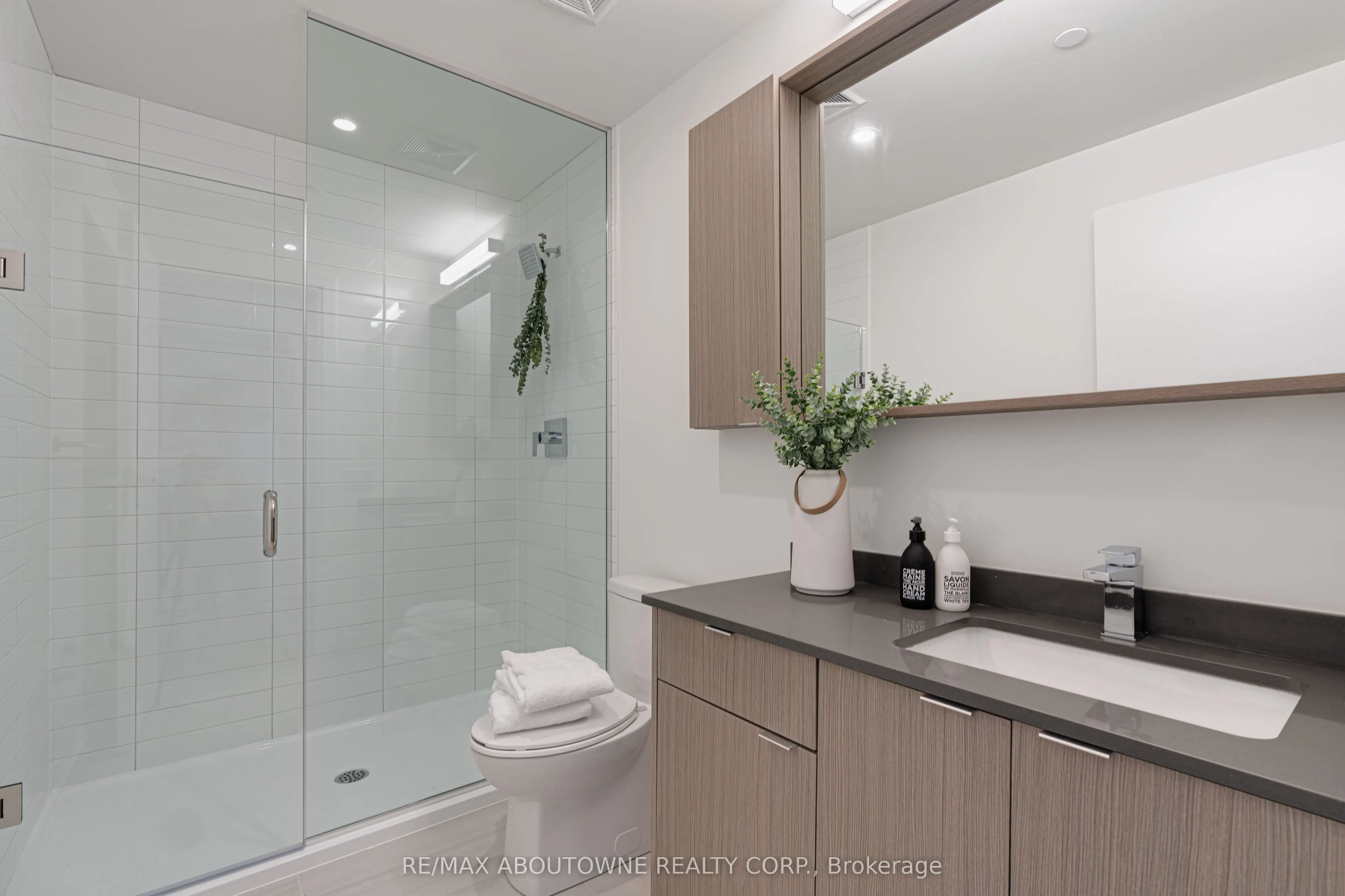 125 Bronte Road, #A0702