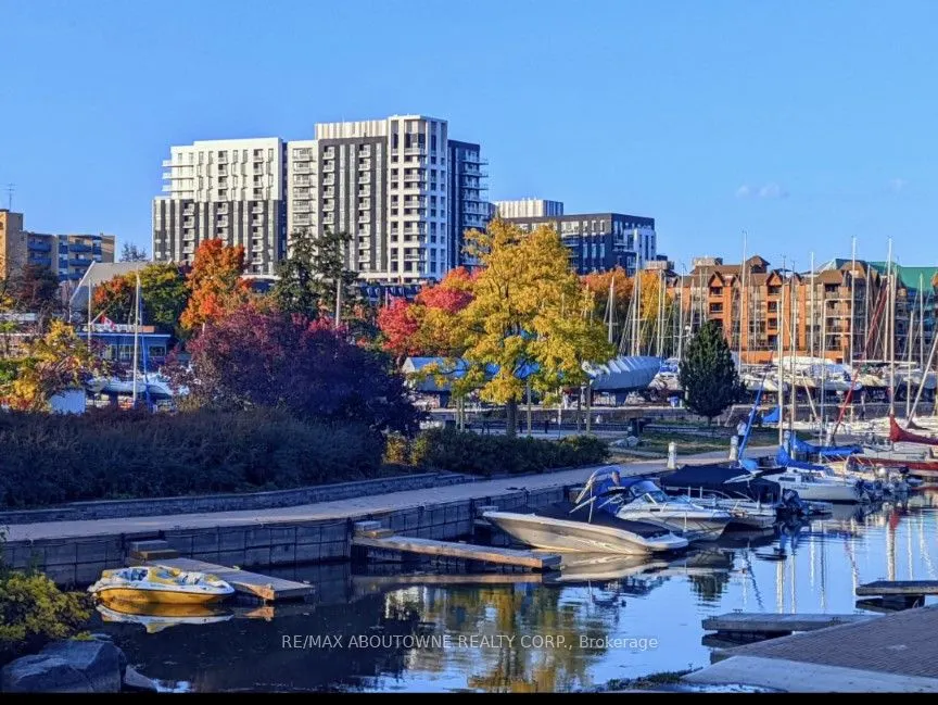 125 Bronte Road, #A0702