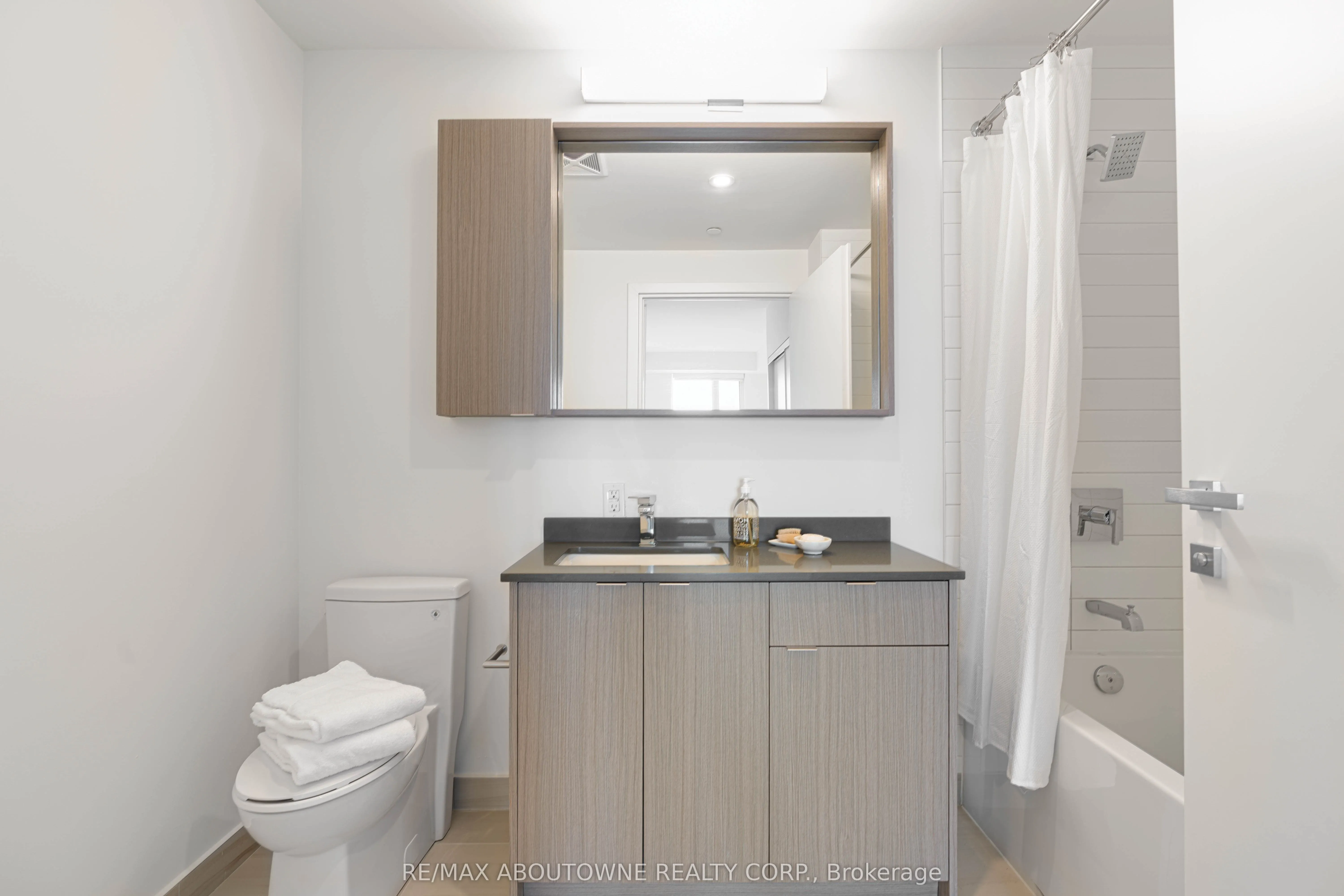 125 Bronte Road, #A0702