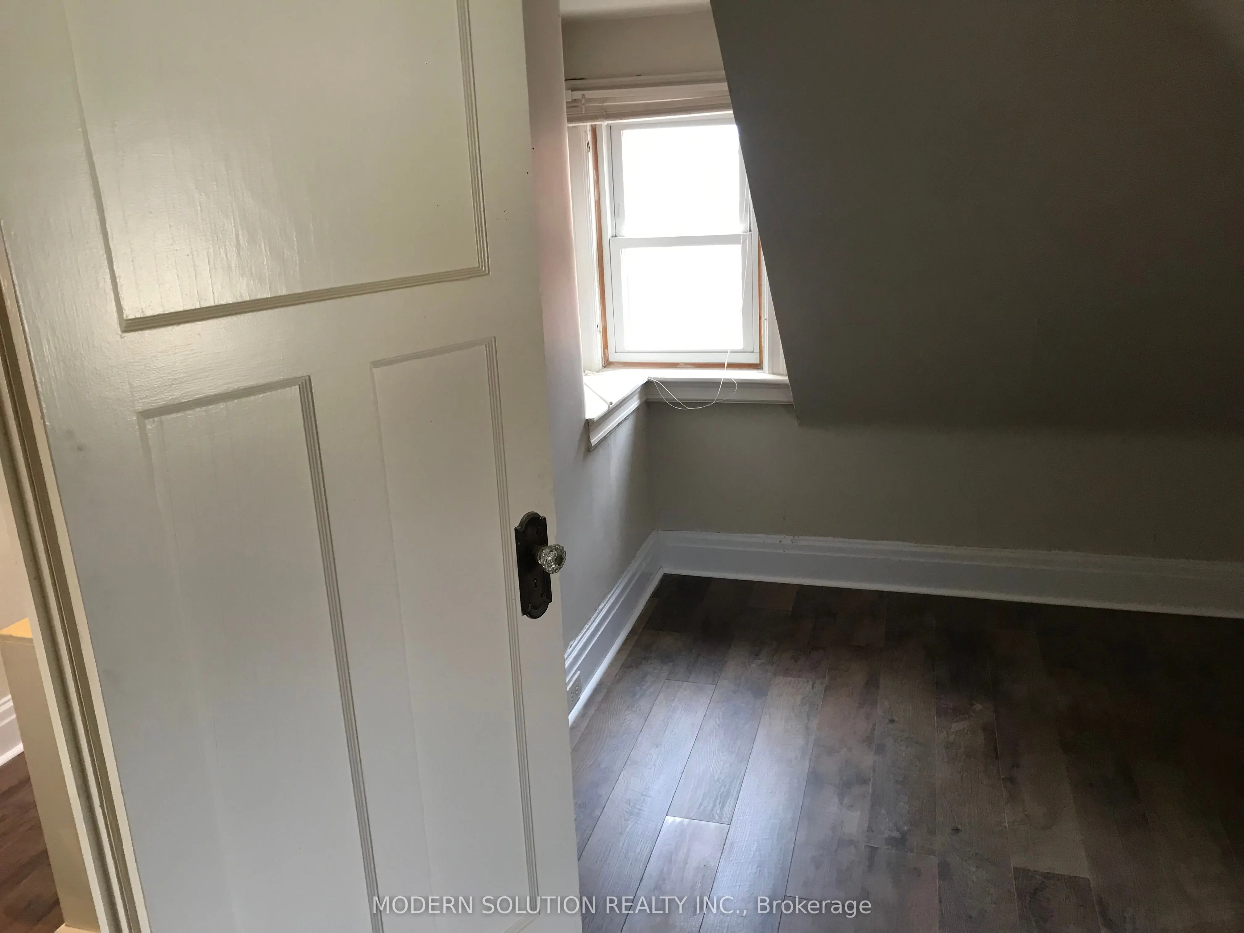 28 Forest Avenue