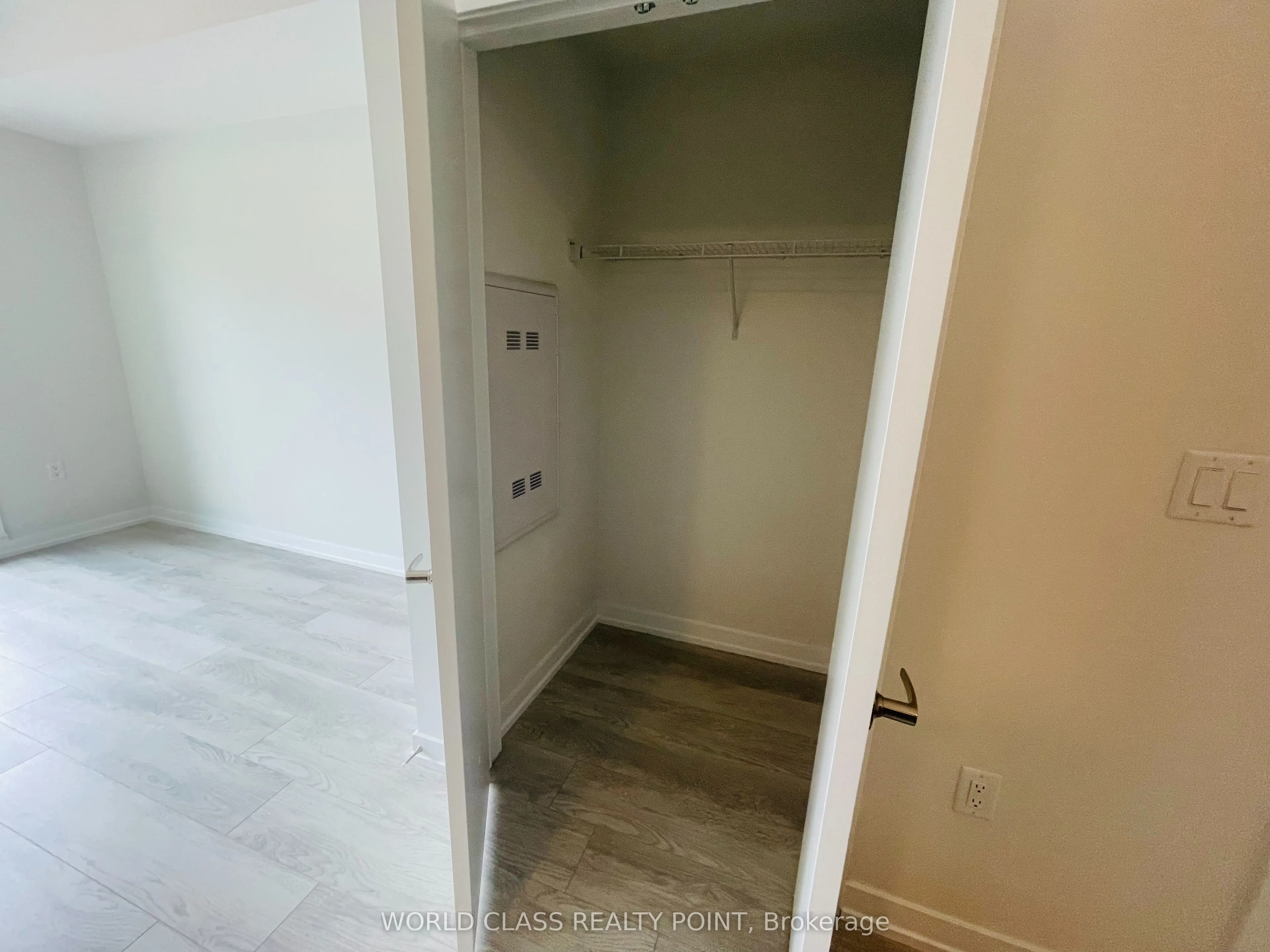 3546 Colonial Drive #25