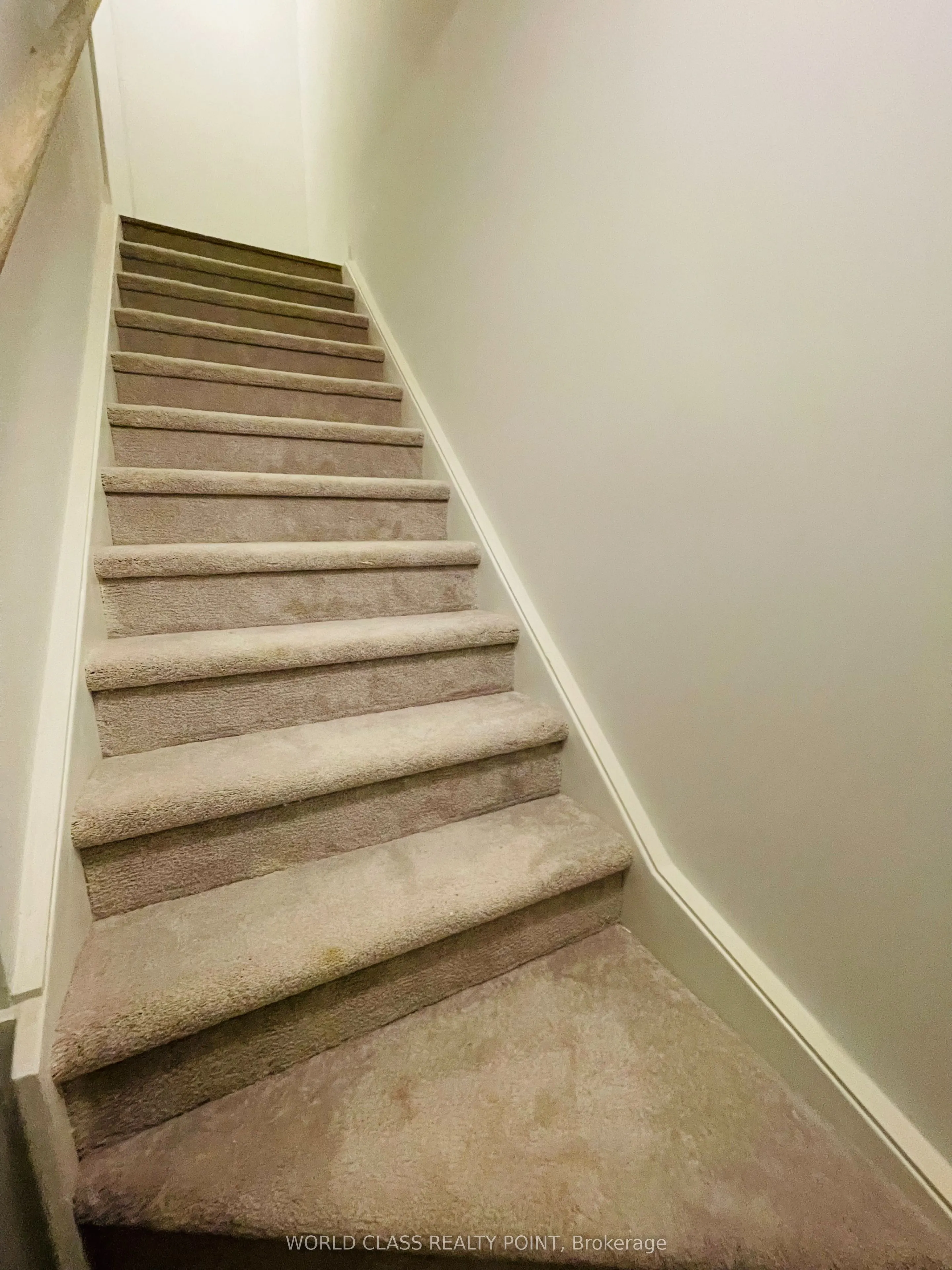 3546 Colonial Drive #25