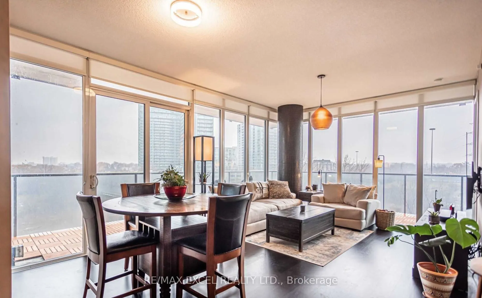 90 Park Lawn Road, #716