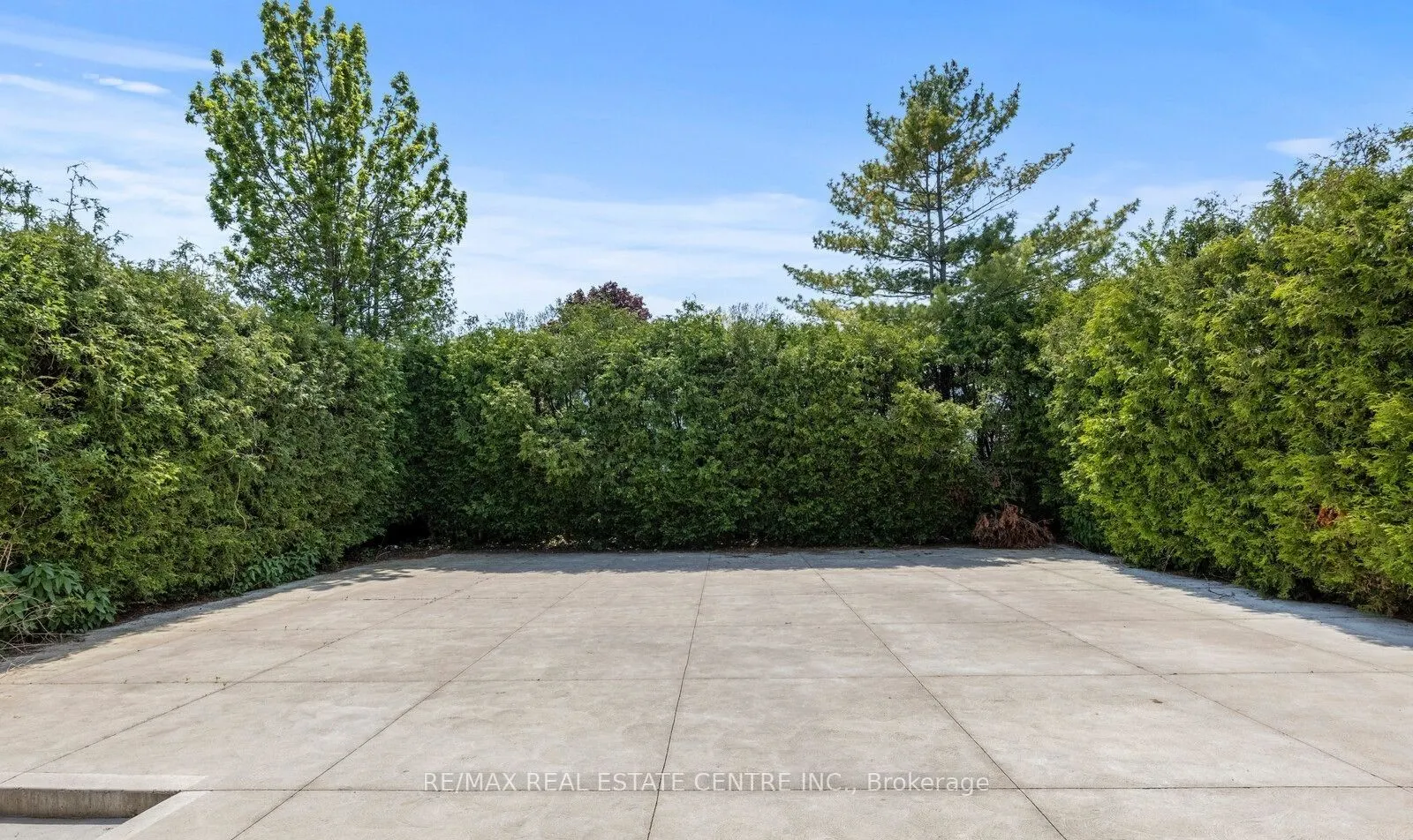12 Charing Drive