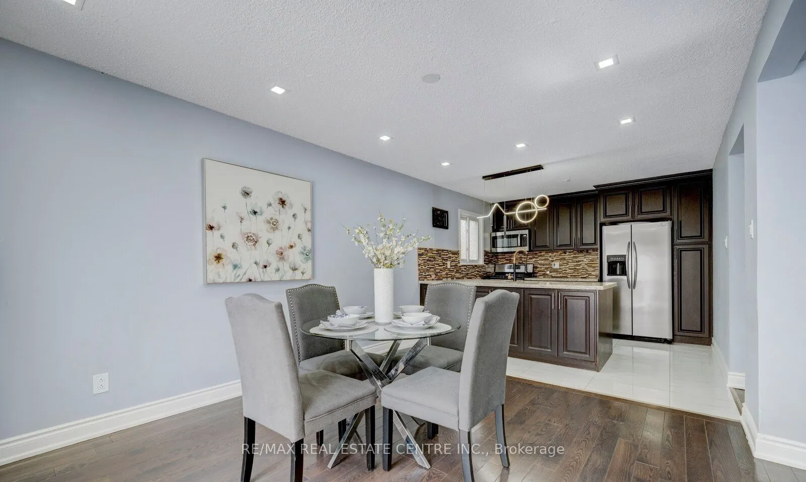12 Charing Drive