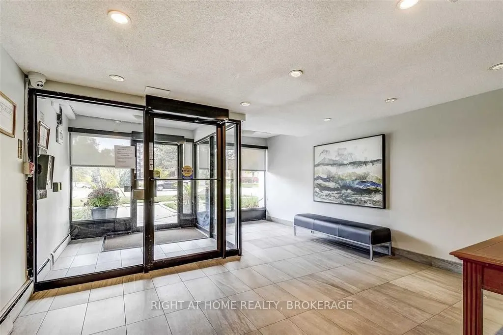 2411 New Street, #604