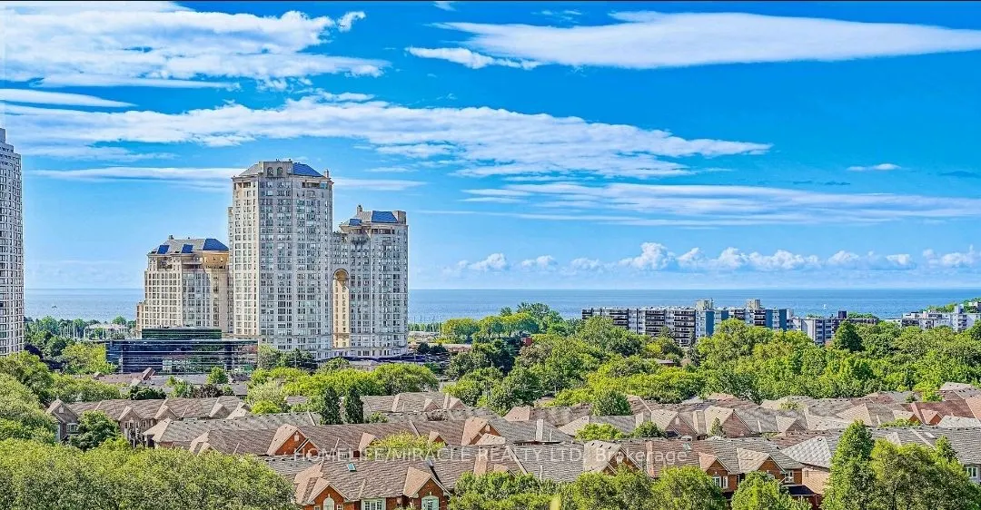 251 Manitoba Street, #109