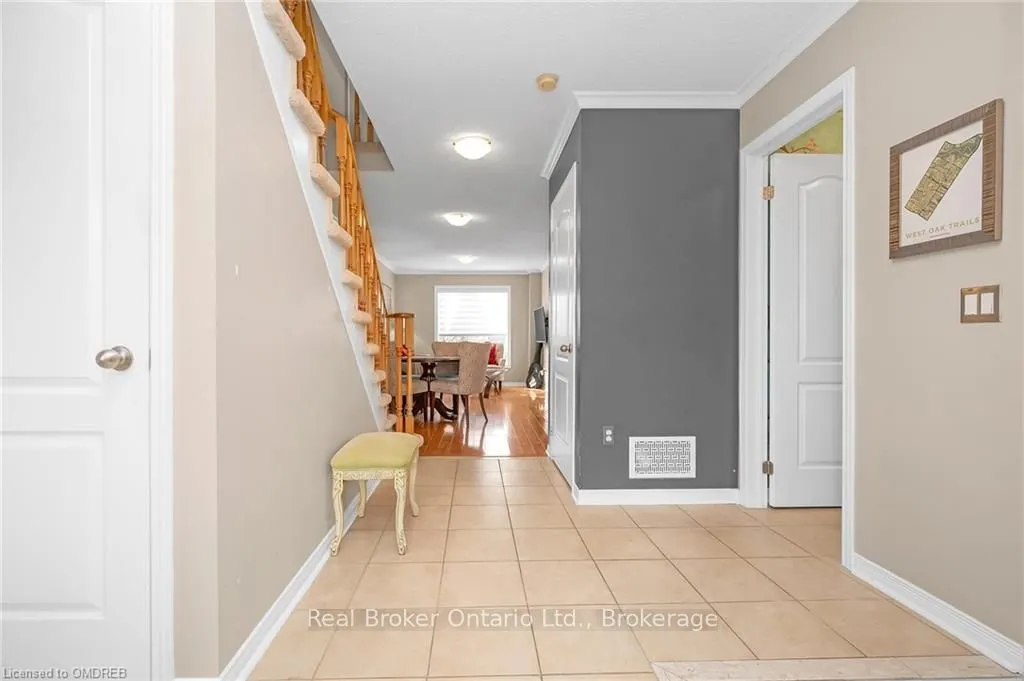 2493 Newcastle Crescent