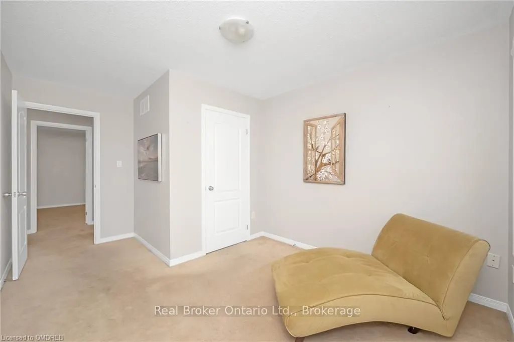 2493 Newcastle Crescent