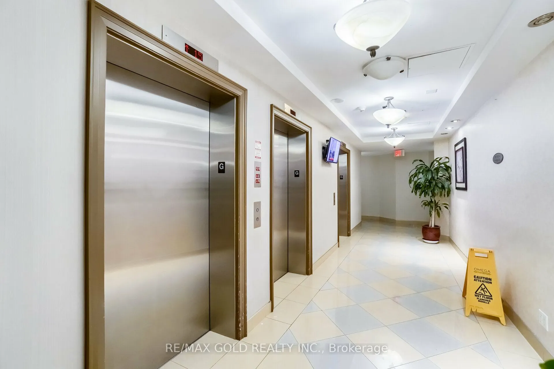220 Forum Drive, #102