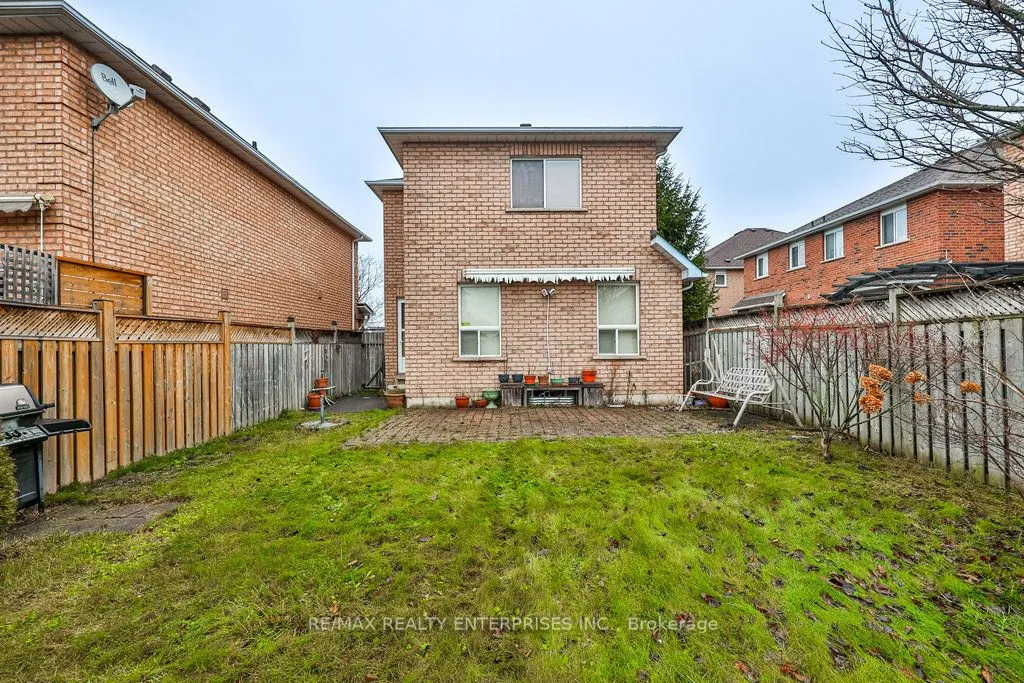 3 Jack Kenny Court