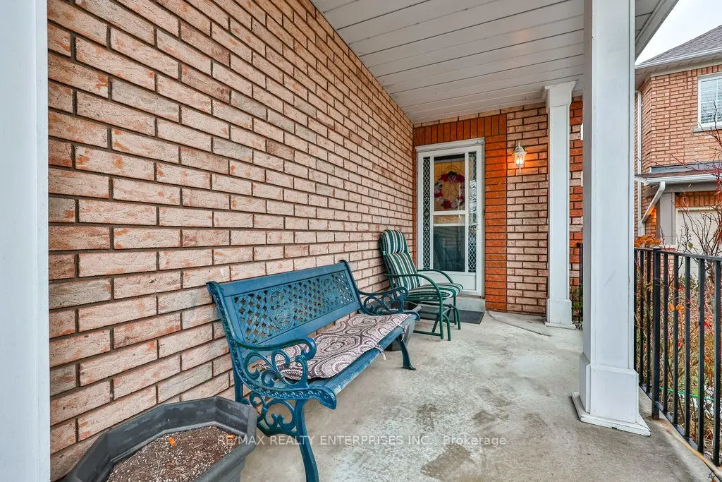 3 Jack Kenny Court