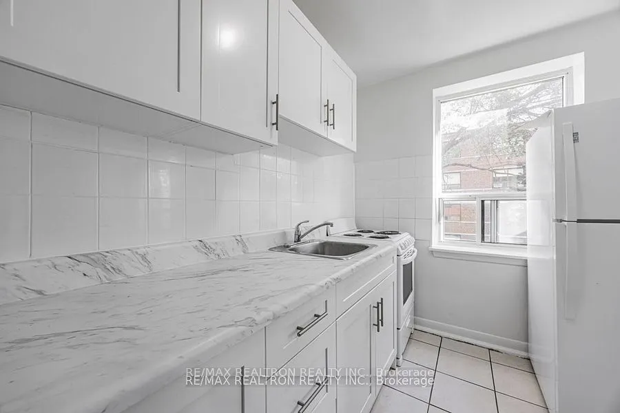 4 Hill Heights Road, #101