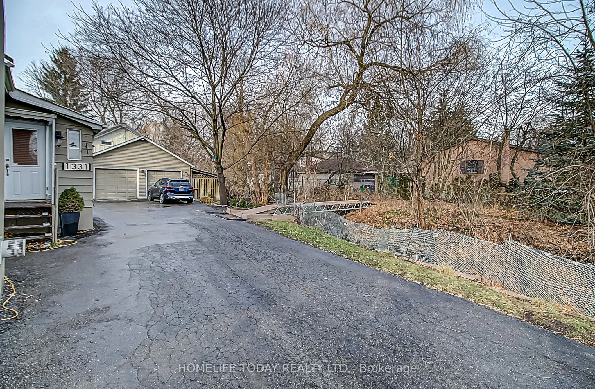 1331 St. James Avenue