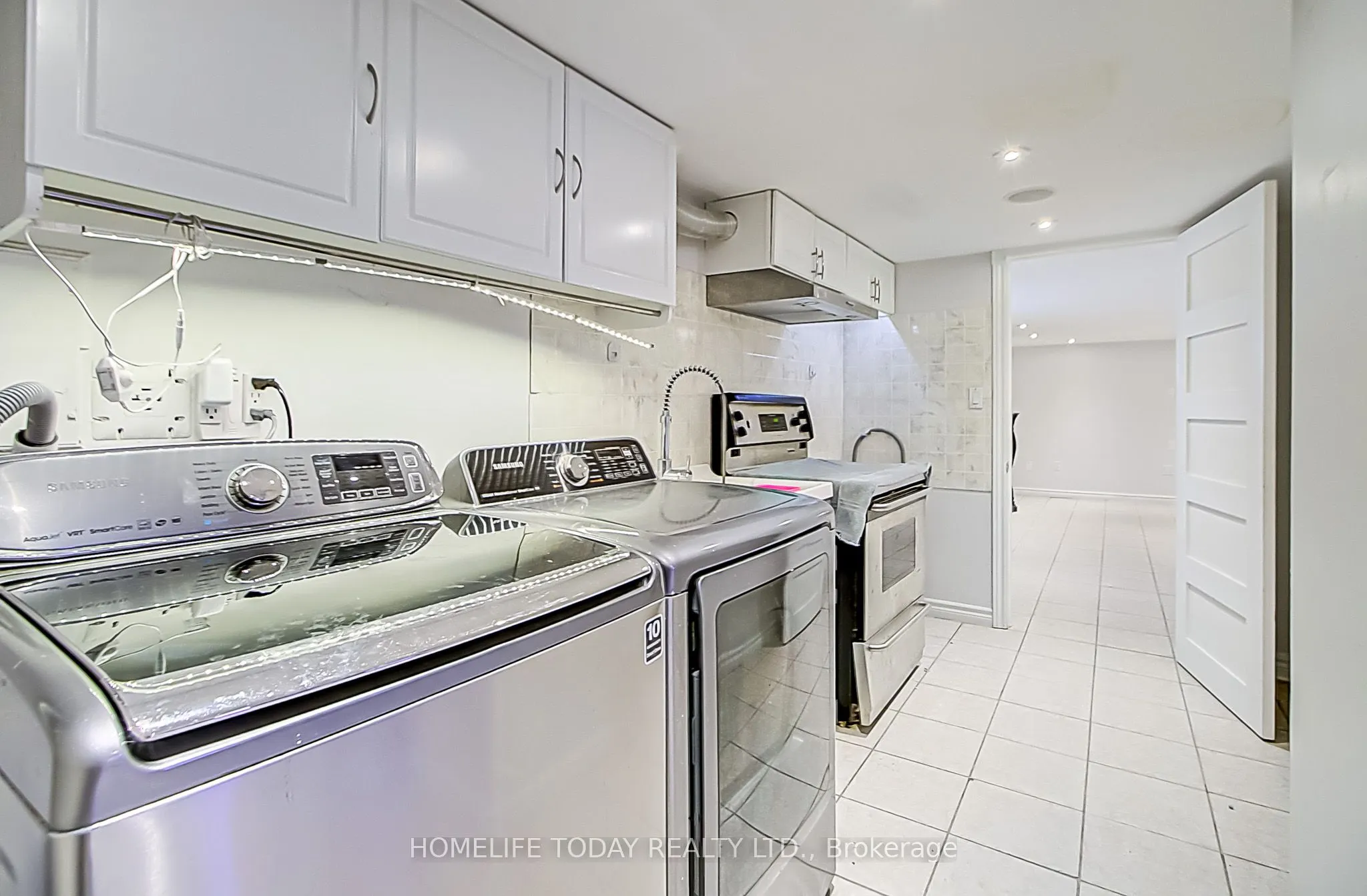 1331 St. James Avenue