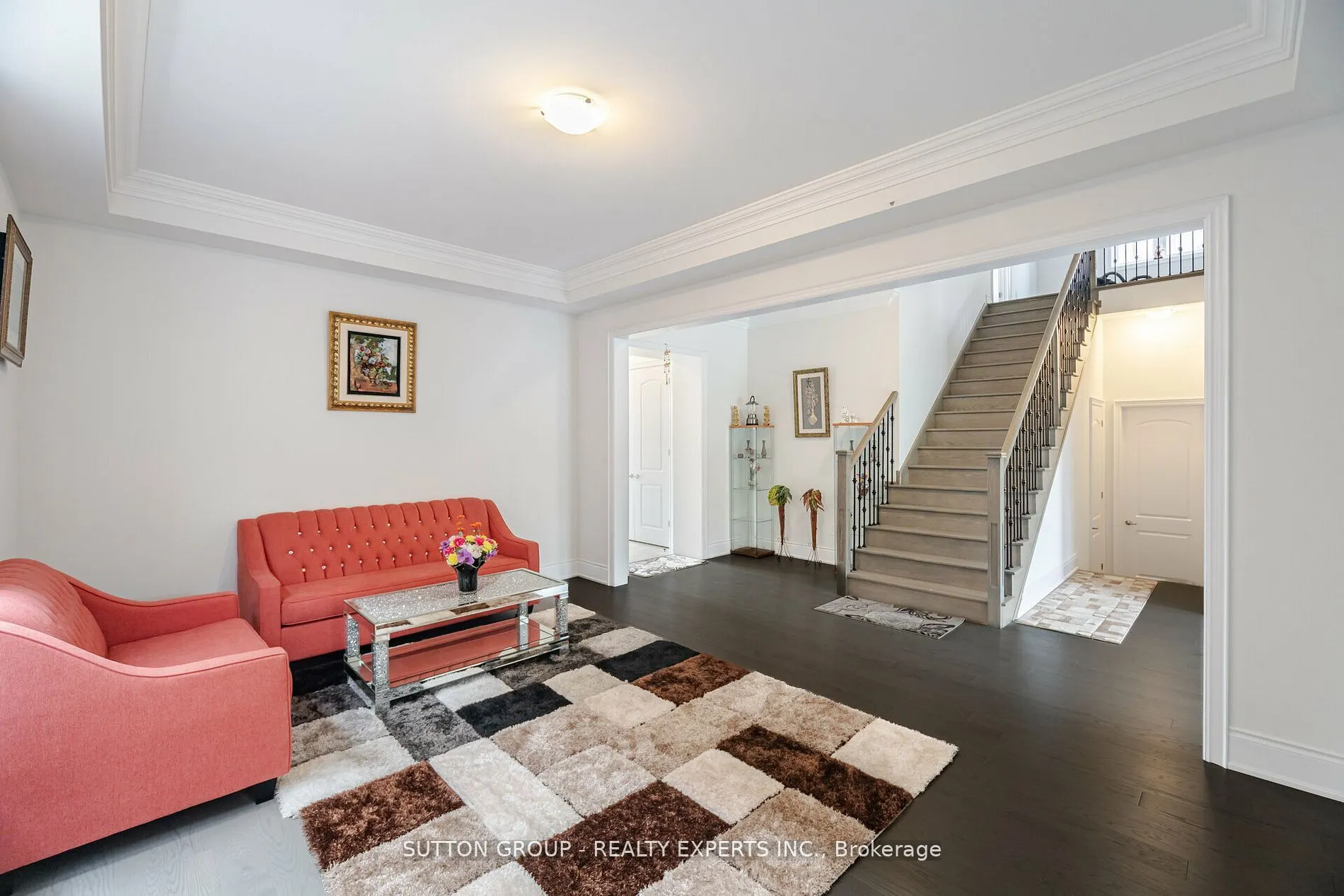 59 Raspberry Ridge Avenue