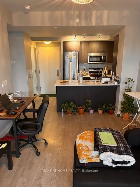 56 ANNIE CRAIG Drive, #3207