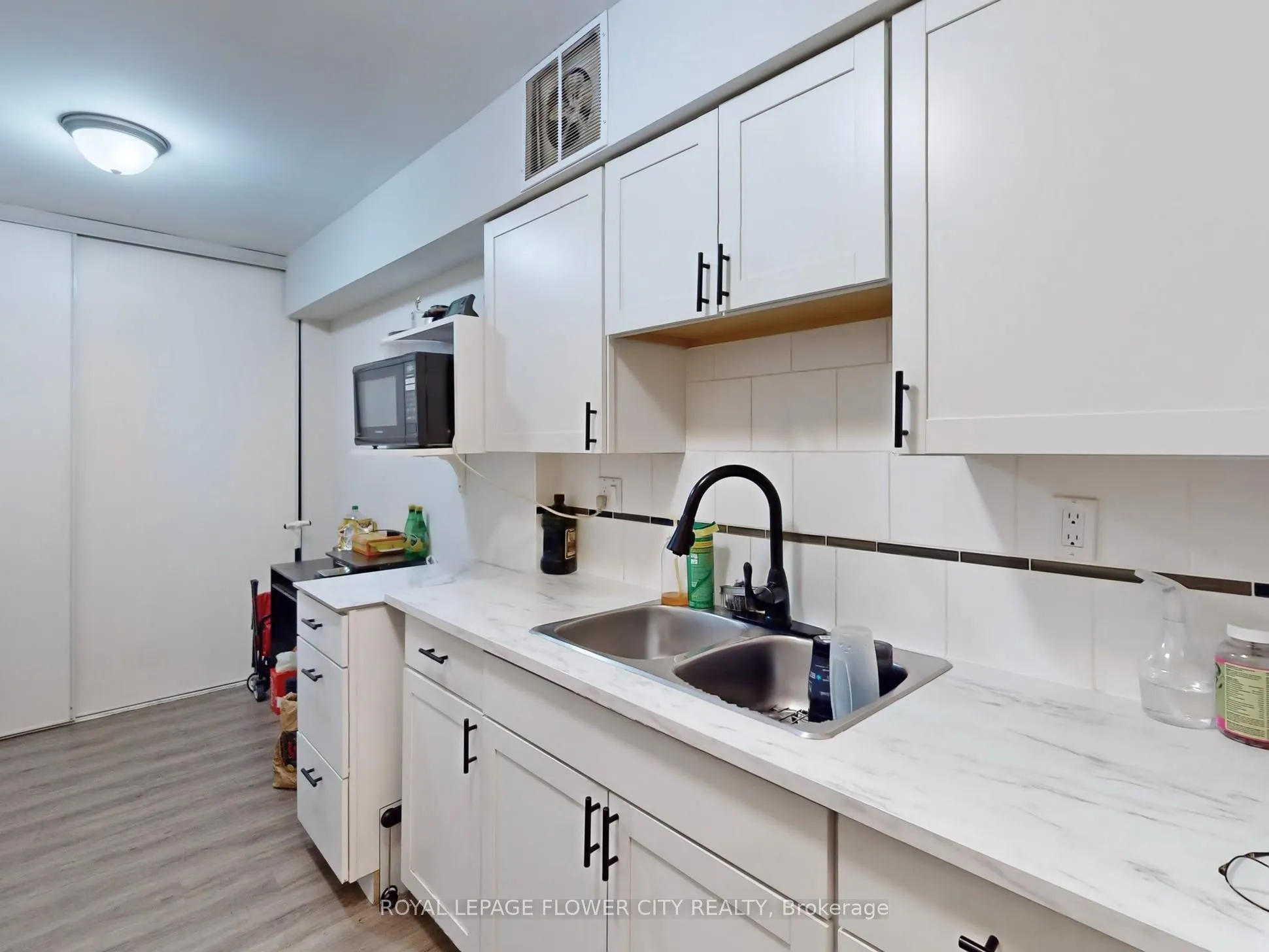 390 Dixon Road #1603