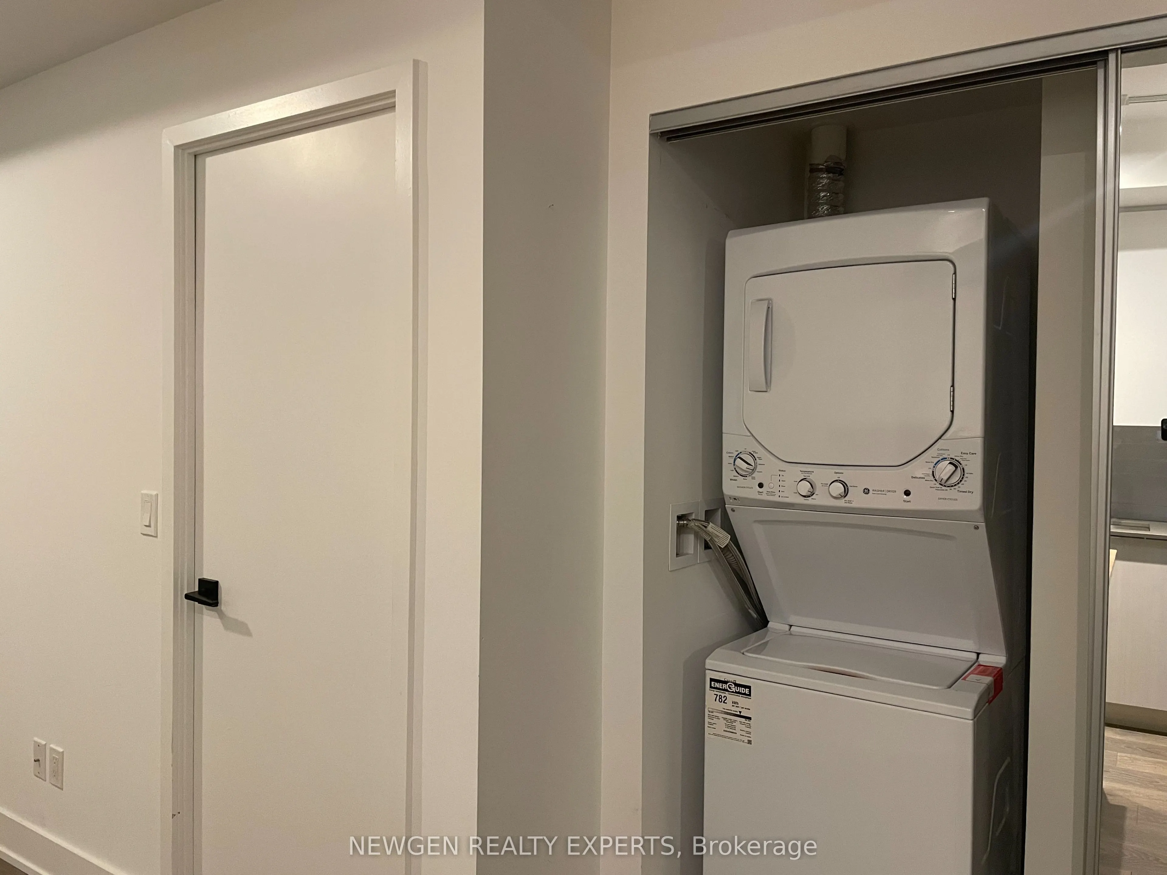 2481 Taunton Road, #1610