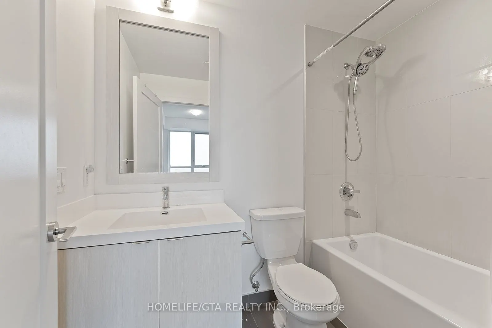 7 Mabelle Avenue, #4004