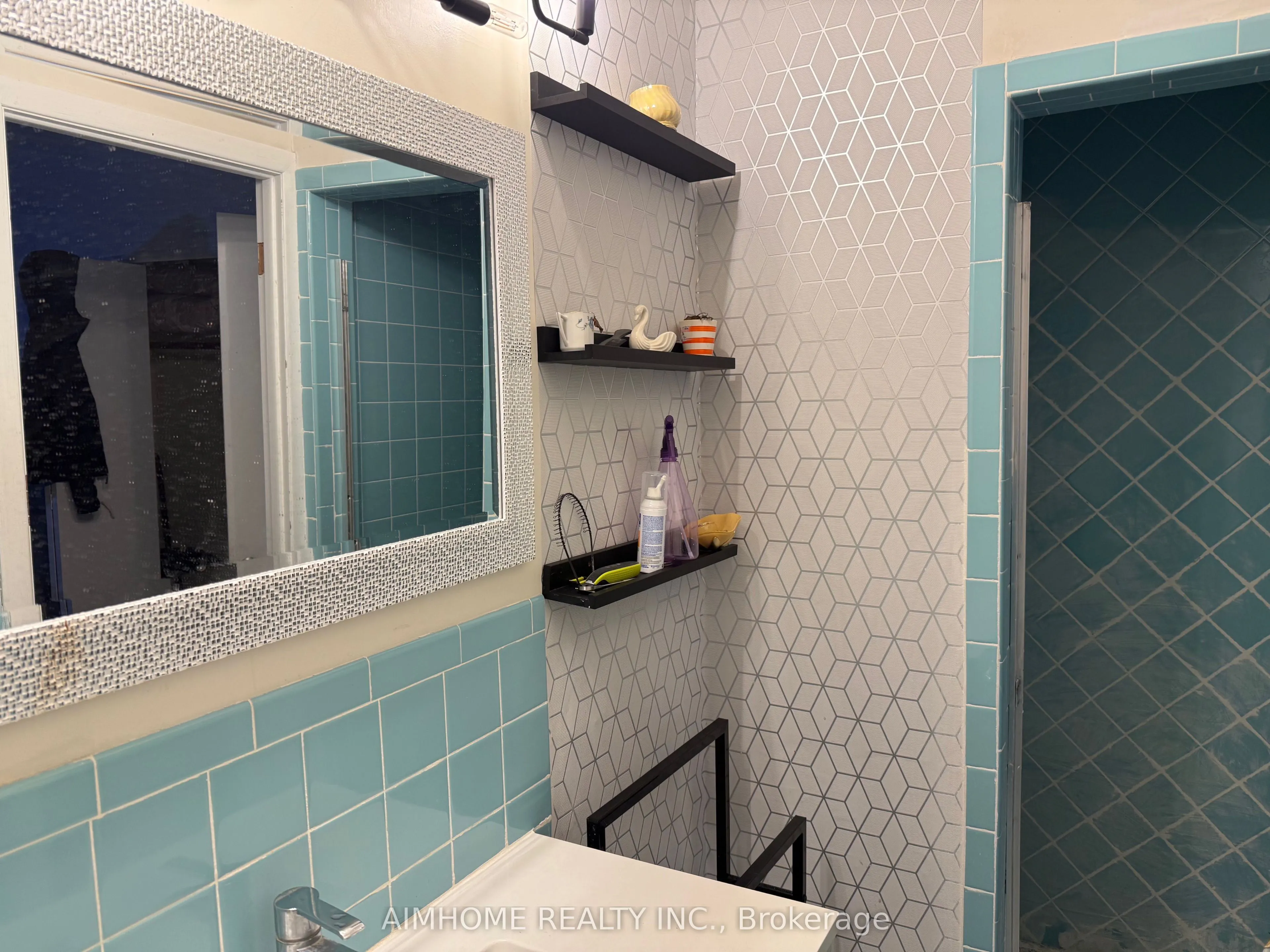 68 Claver Avenue ##1