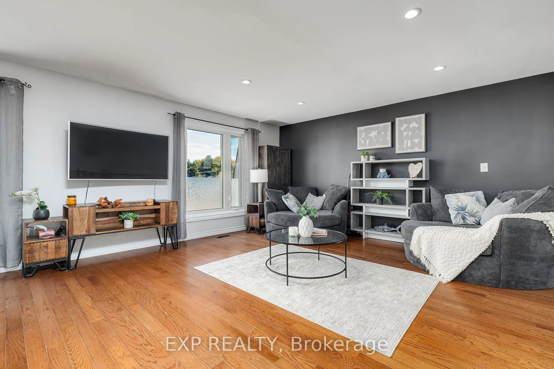 95 Avonmore Crescent