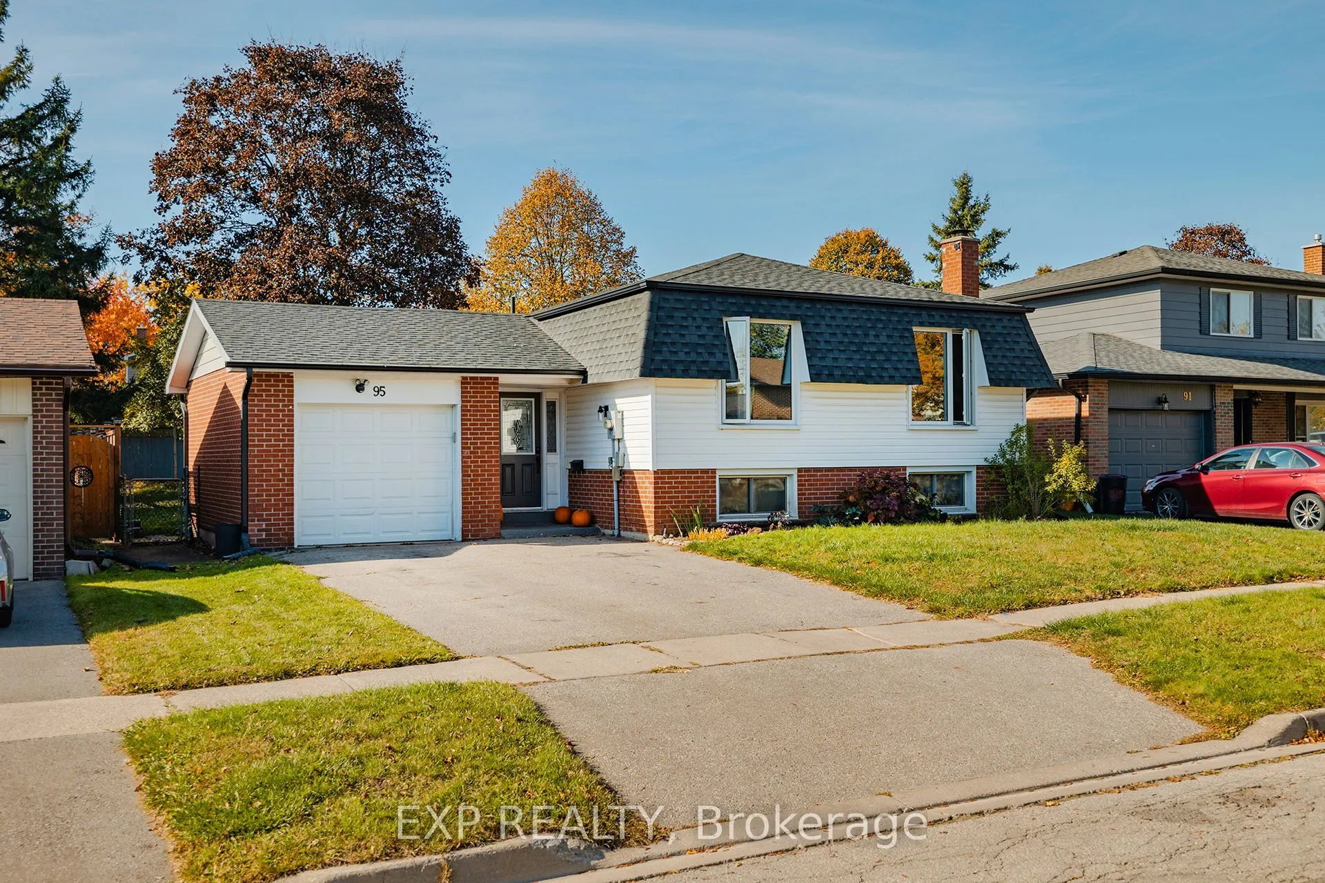 95 Avonmore Crescent