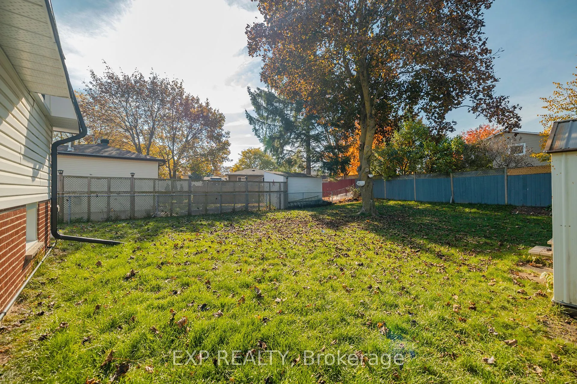 95 Avonmore Crescent